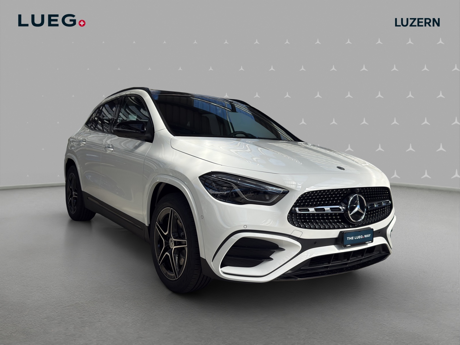 MERCEDES-BENZ GLA 200 Night Star 7G-DCT-image-4