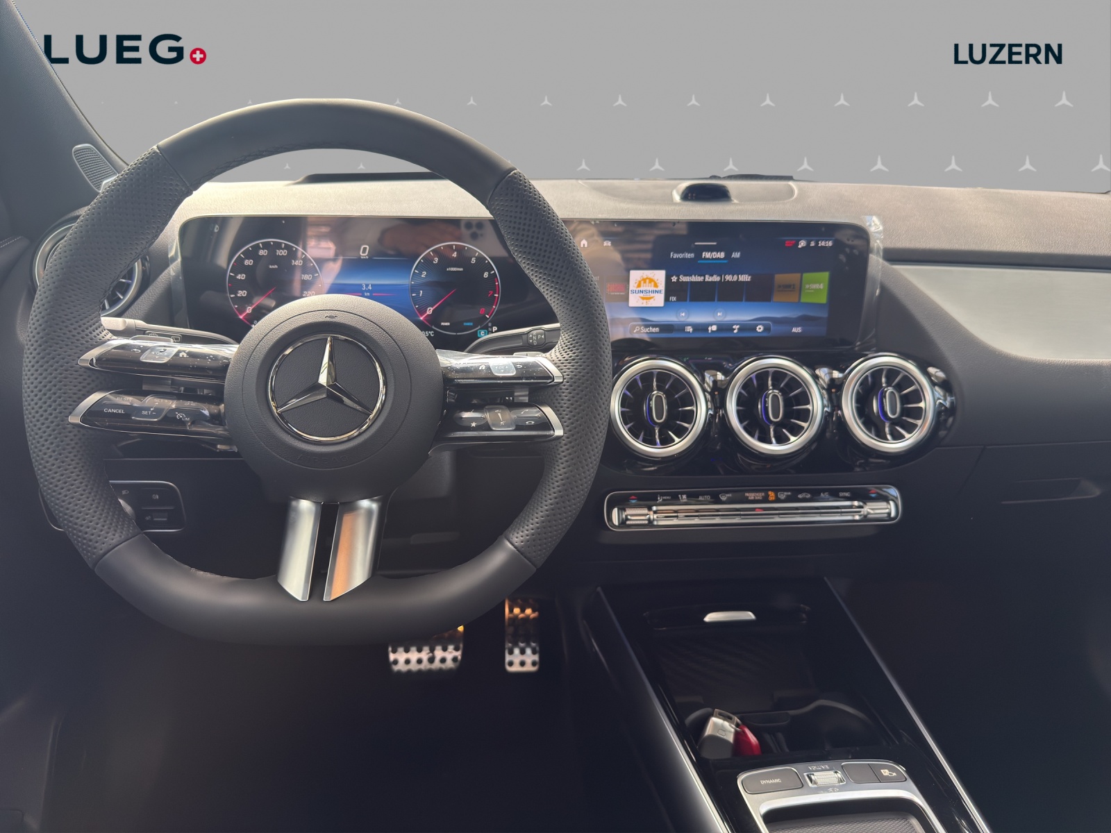 MERCEDES-BENZ GLA 200 Night Star 7G-DCT-image-10