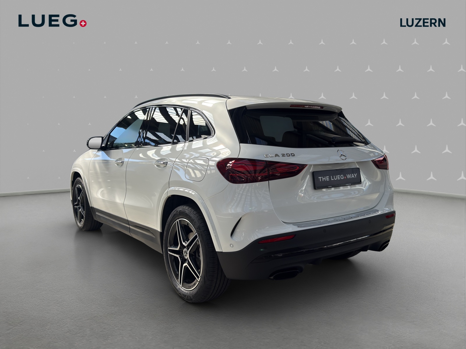 MERCEDES-BENZ GLA 200 Night Star 7G-DCT-image-2