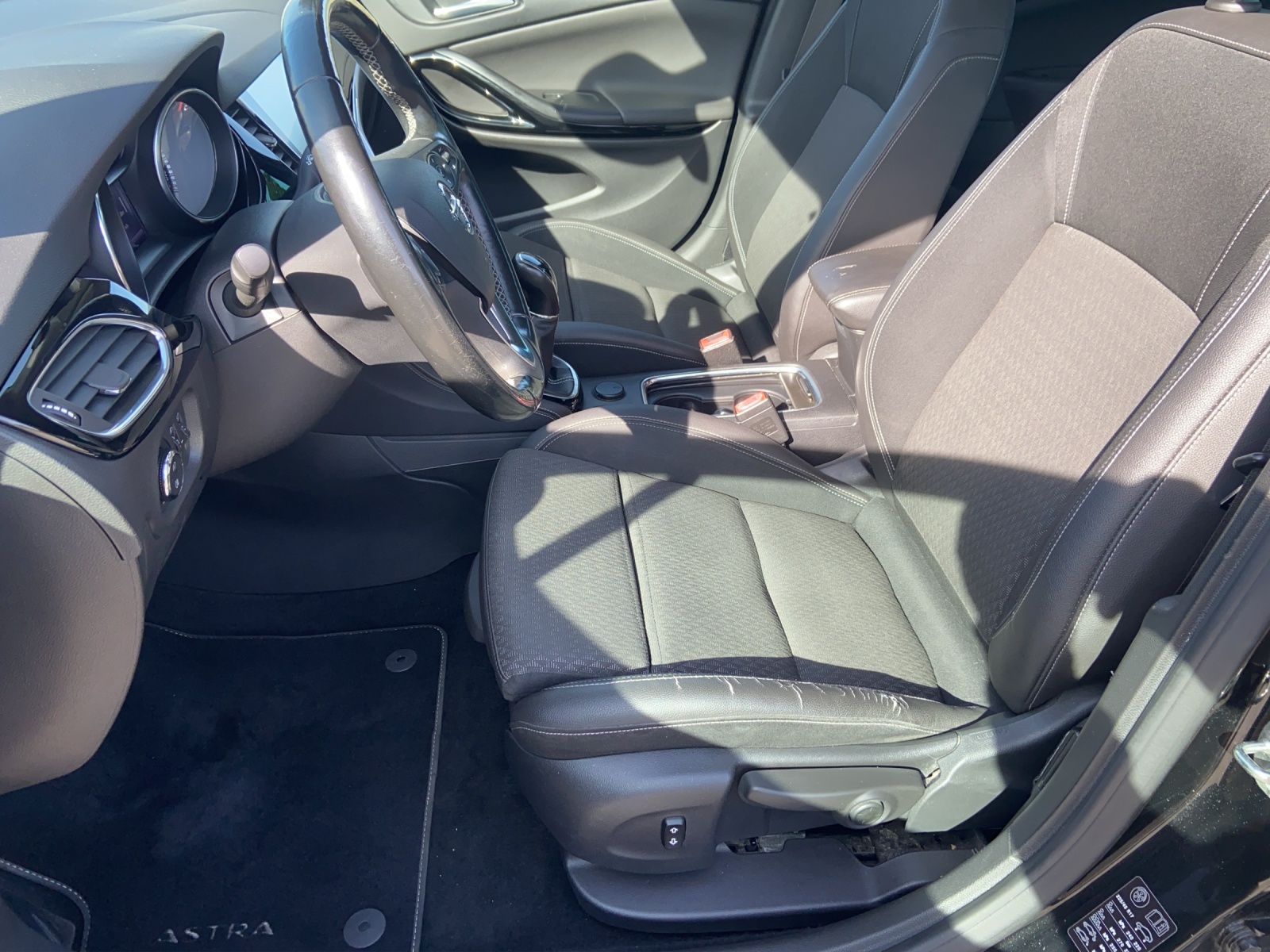 OPEL Astra 1.6 CDTi BiTurbo Excellence-image-8