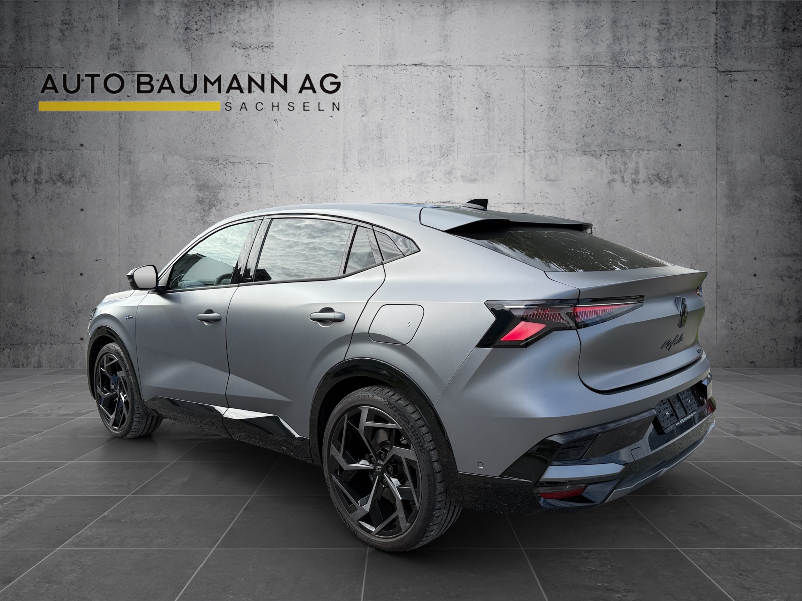 RENAULT Rafale 1.2 E-Tech Plug-in Hybrid 300 4x4 Atelier Alpine-image-6