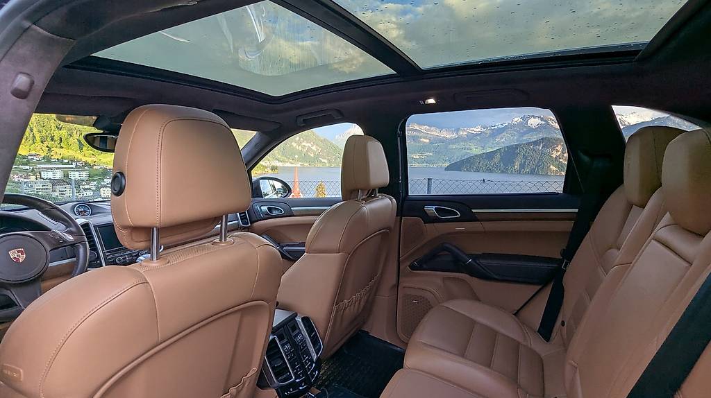 PORSCHE Cayenne GTS-image-4