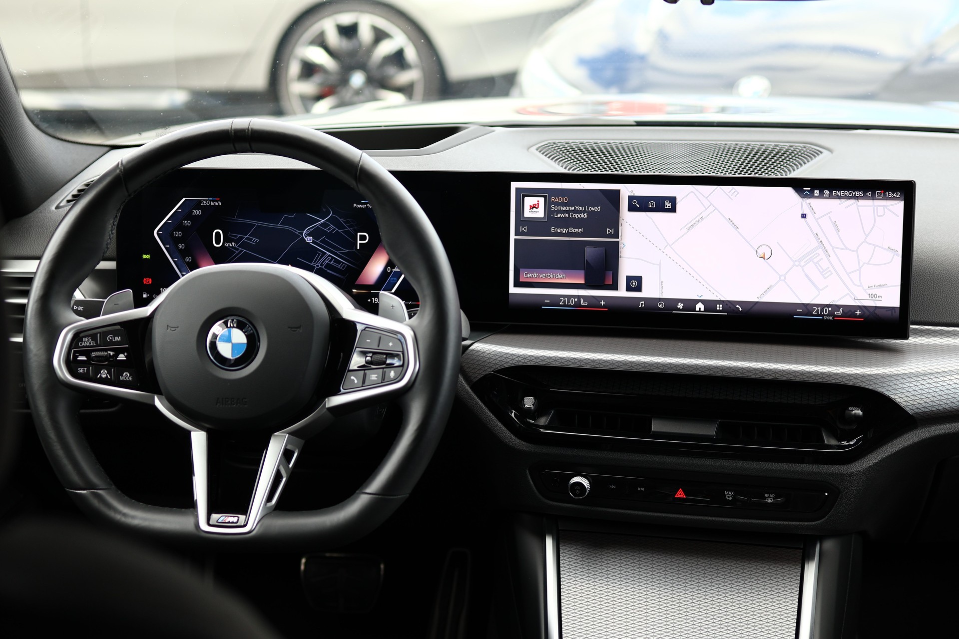 BMW 320d xDrive 48V Touring Steptronic M Sport PRO-image-16