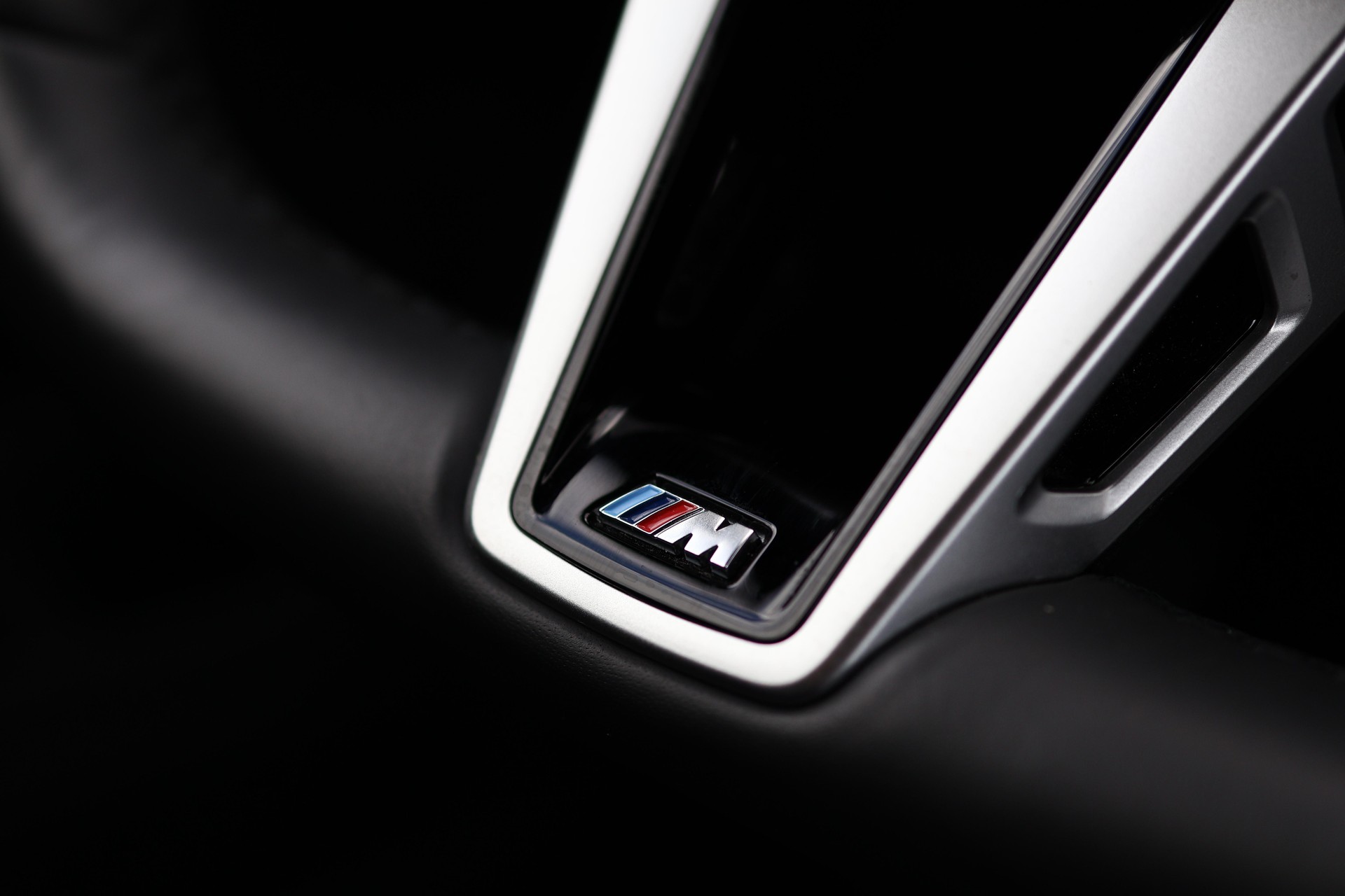 BMW 320d xDrive 48V Touring Steptronic M Sport PRO-image-21