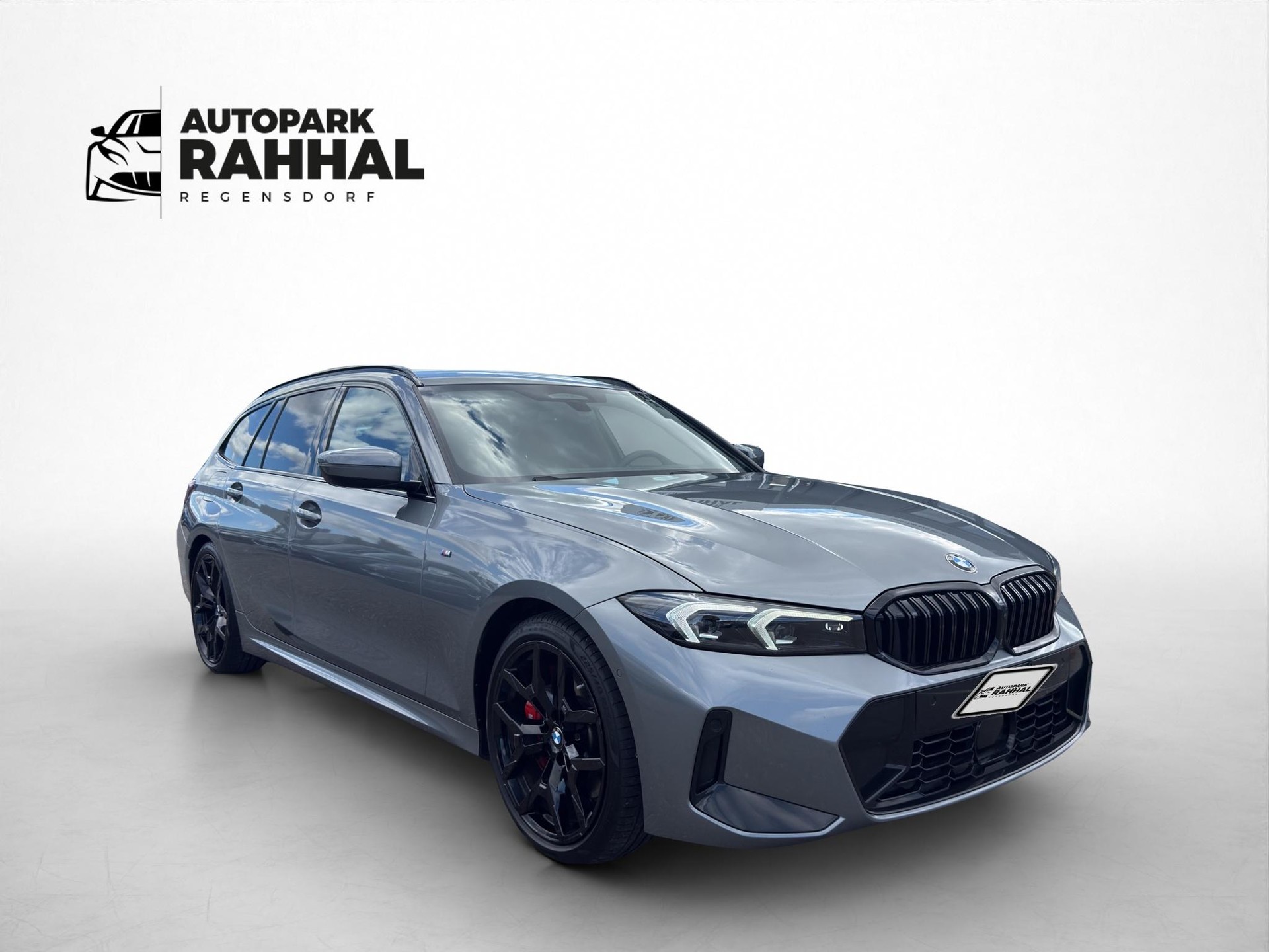 BMW 320d xDrive 48V Touring Steptronic M Sport PRO-showroom-element-3