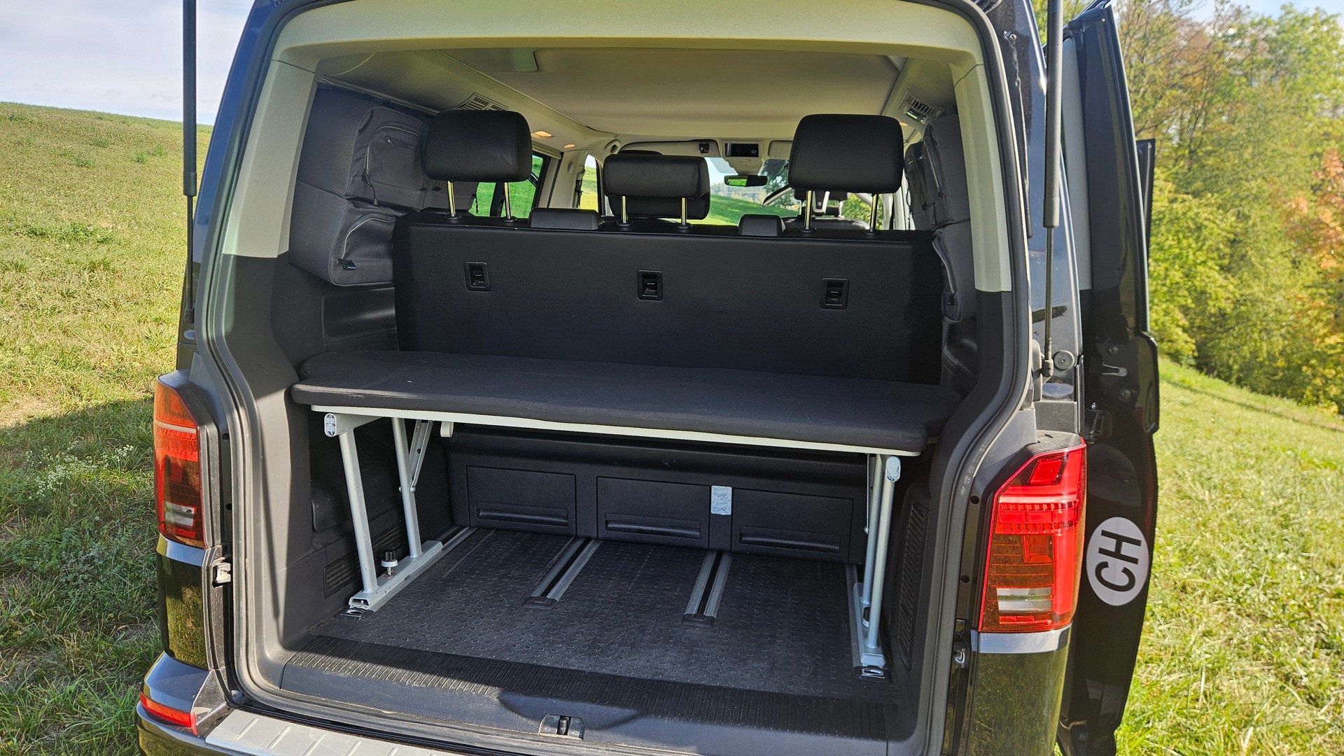 VW 2.0 TDI 204 Beach Liberty Spirit DSG 4m-image-2