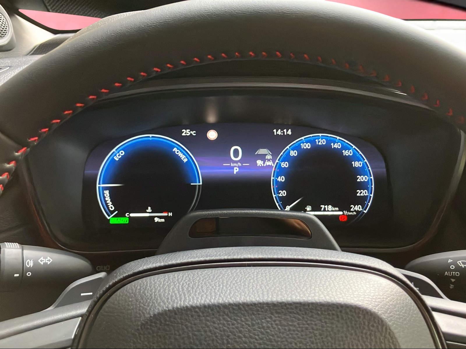 TOYOTA Corolla Cross 2.0 HSD GR Sport AWD-i-image-4