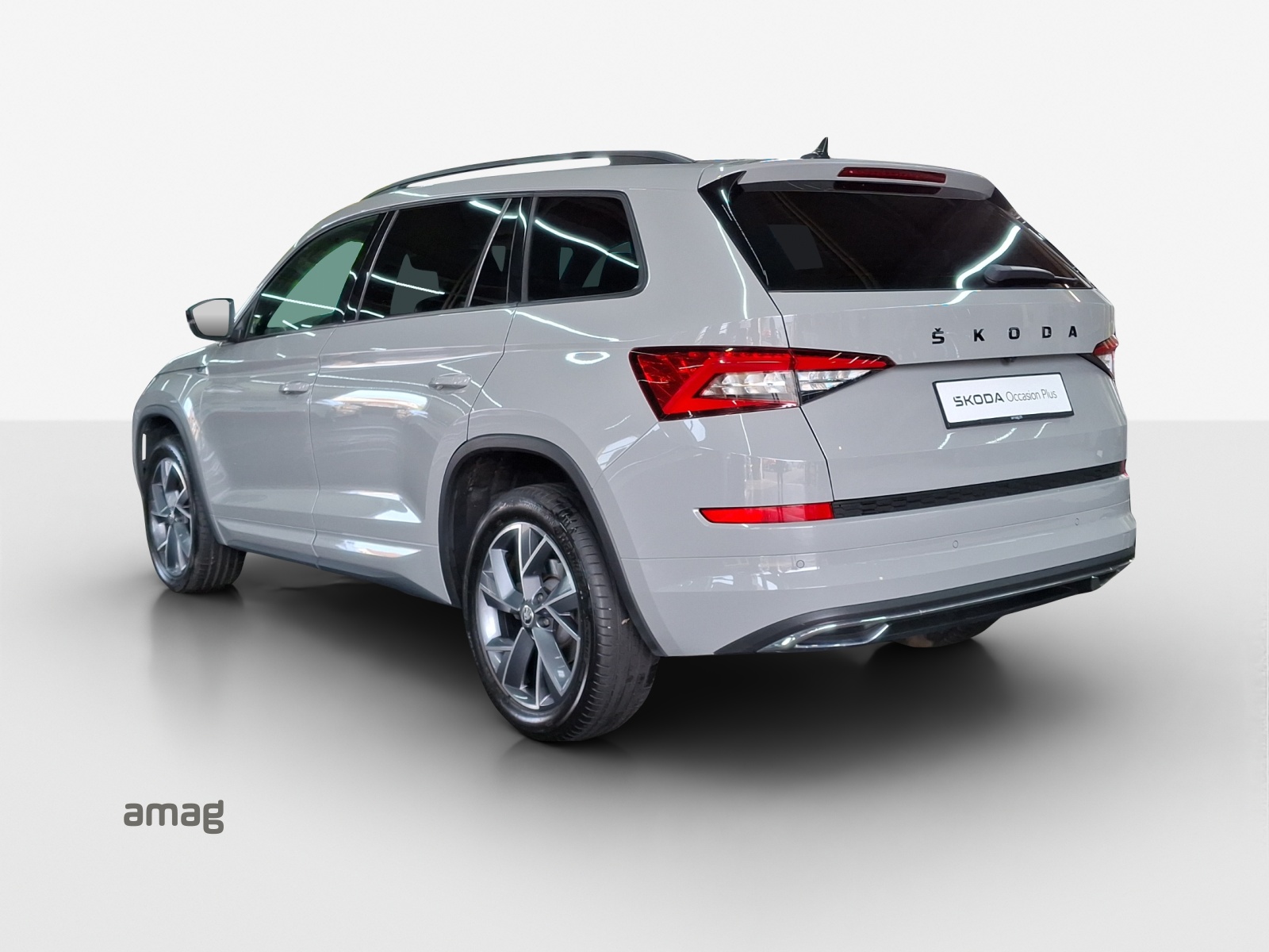 SKODA Kodiaq 2.0 TSI 4x4 Sport Line-image-2