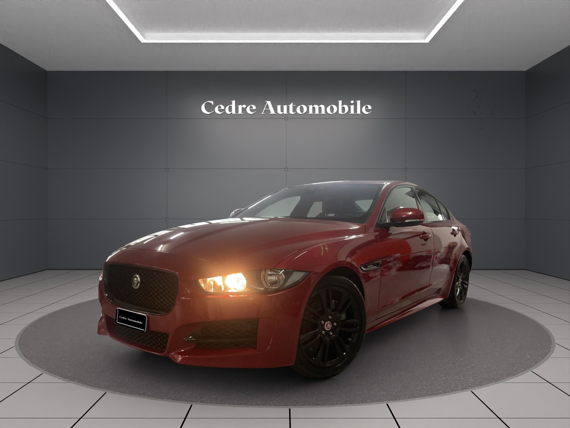 JAGUAR XE 20t 2.0 R-Sport Automatic-image-1