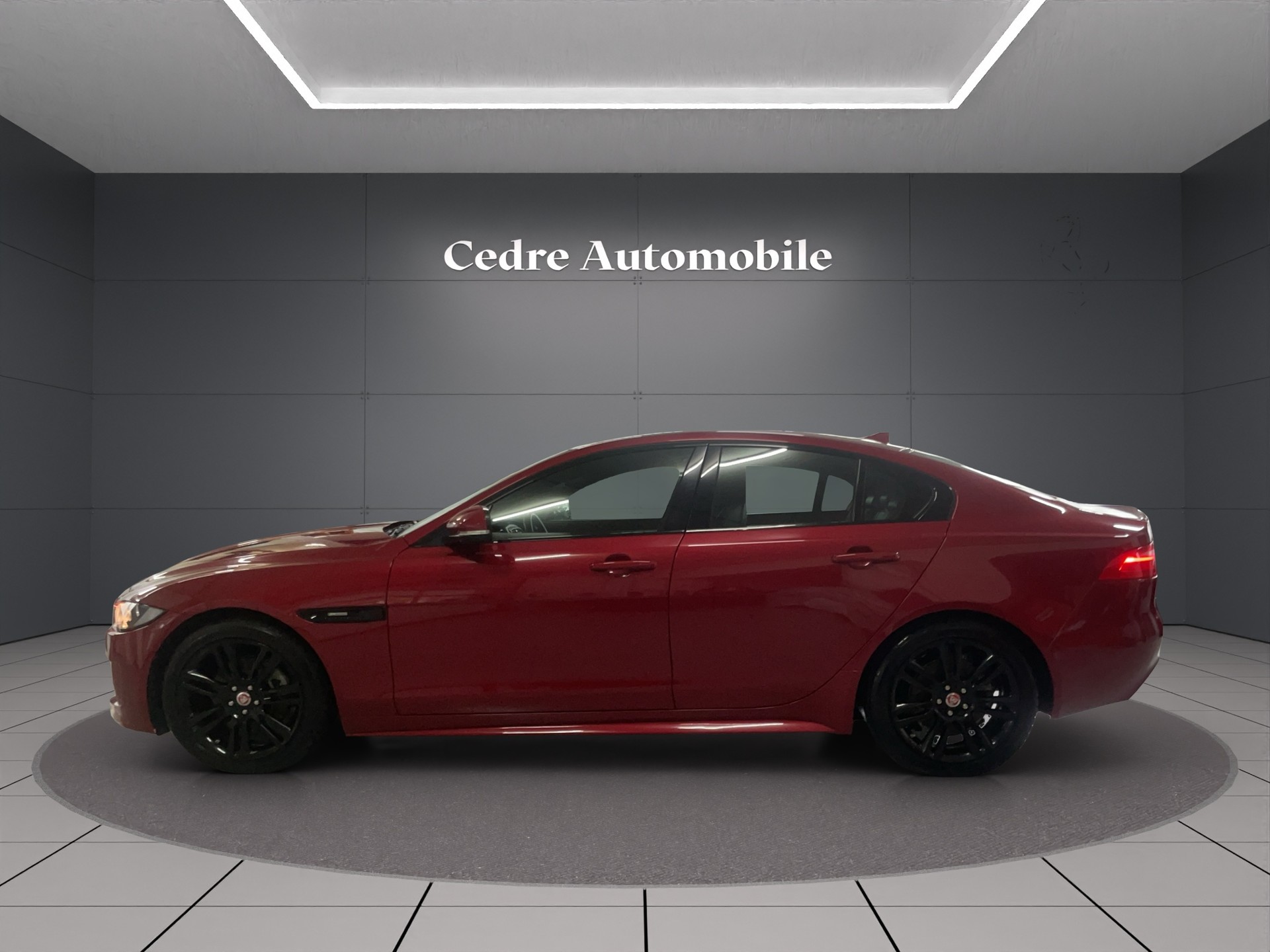 JAGUAR XE 20t 2.0 R-Sport Automatic-image-3