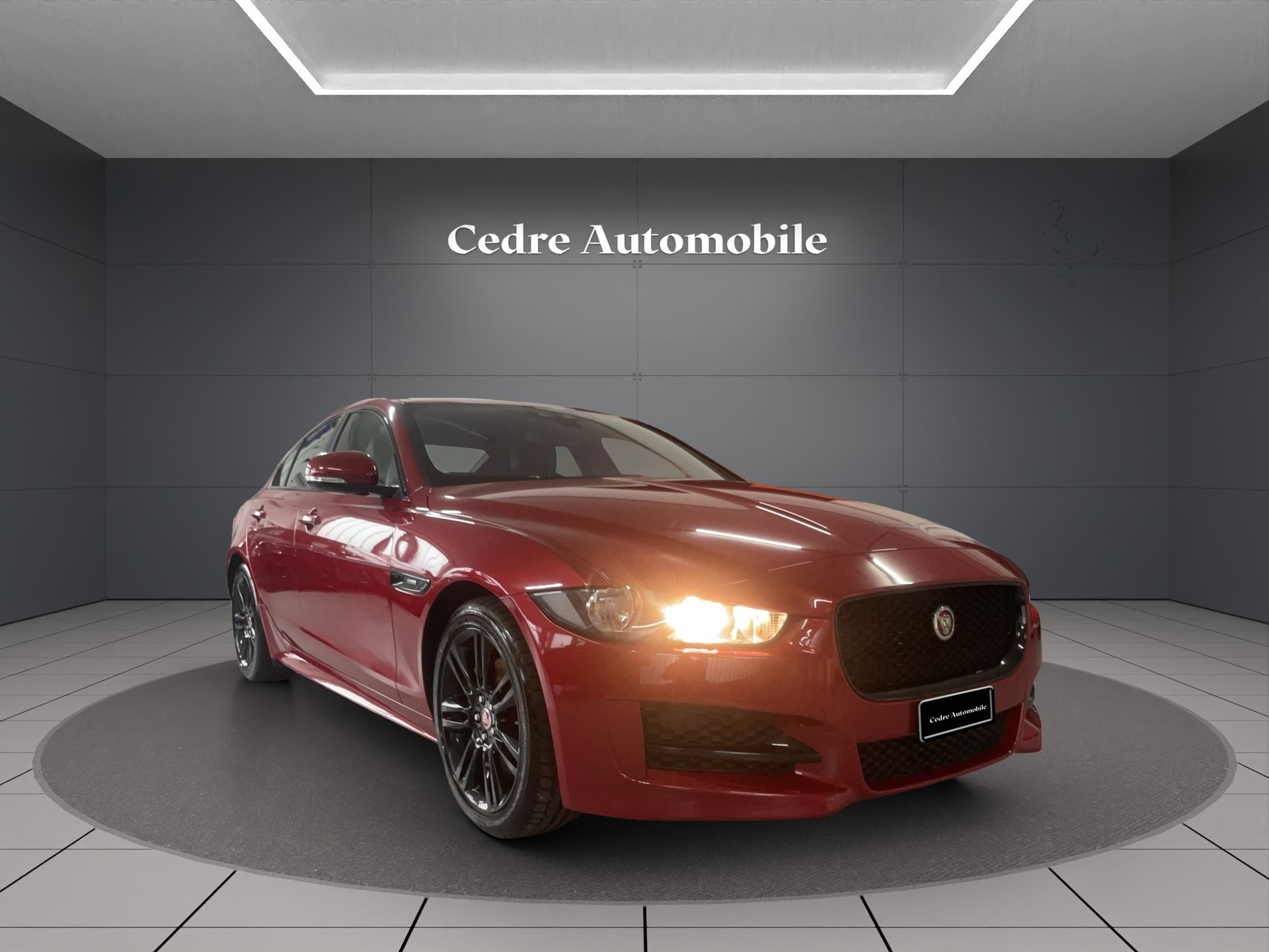 JAGUAR XE 20t 2.0 R-Sport Automatic-image-2