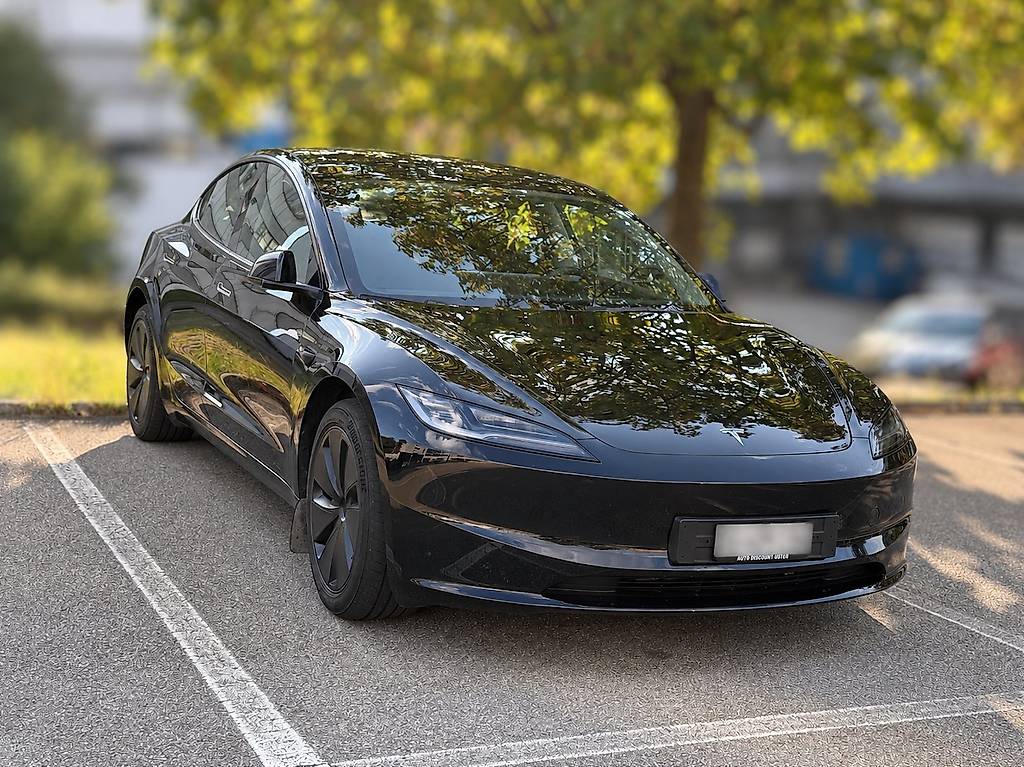 TESLA Model 3 Long Range Dual Motor AWD-image-2