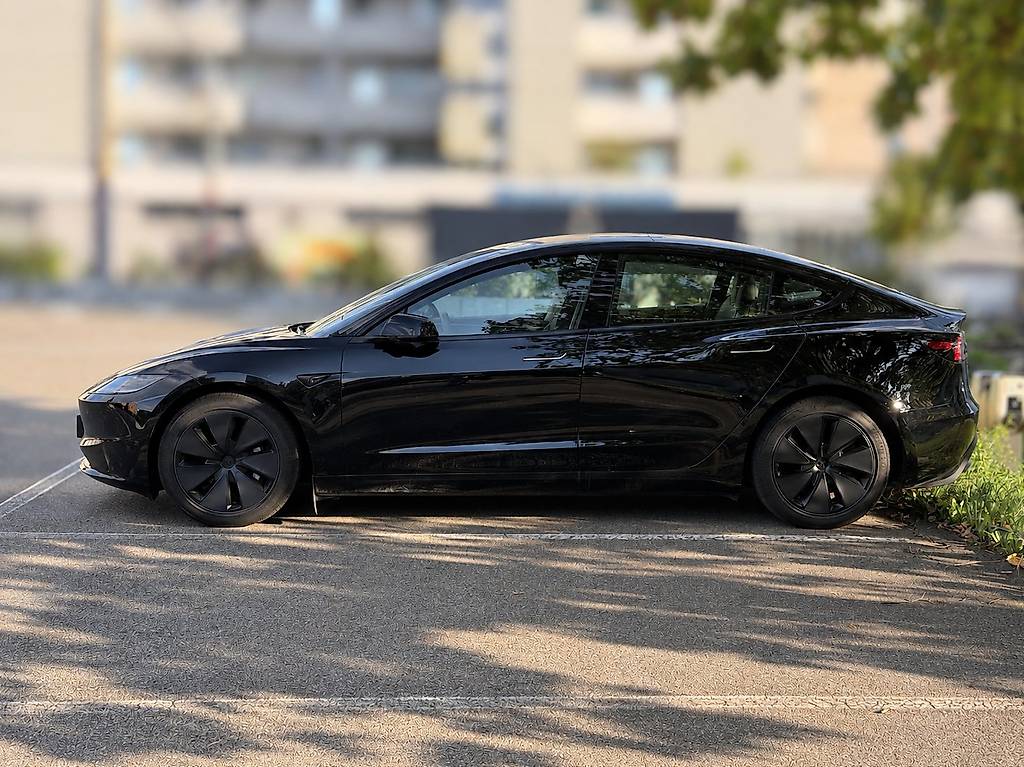 TESLA Model 3 Long Range Dual Motor AWD-image-3