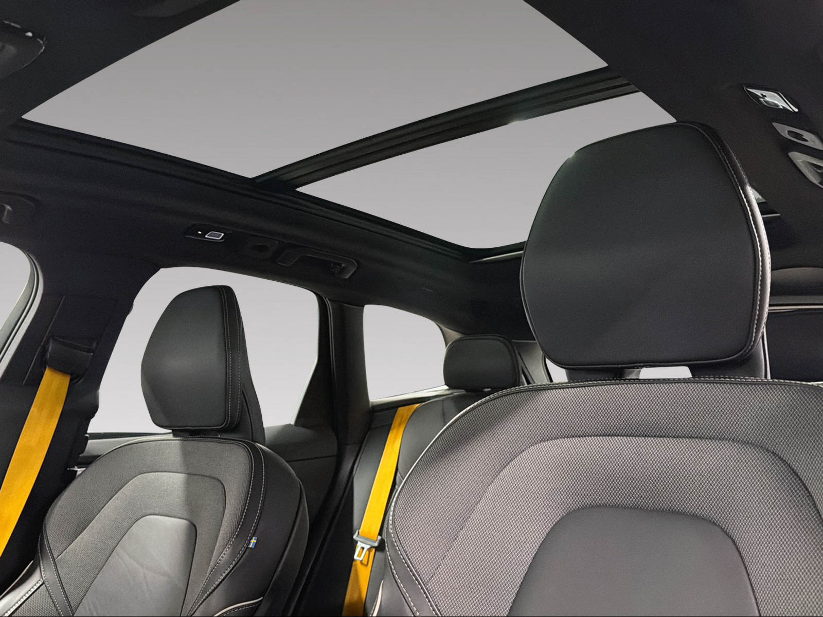 VOLVO XC60 2.0 T8 TE Polestar eAWD-image-17