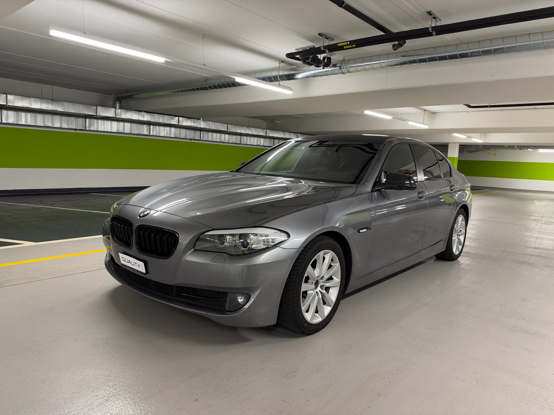 BMW 528i Steptronic-image-0