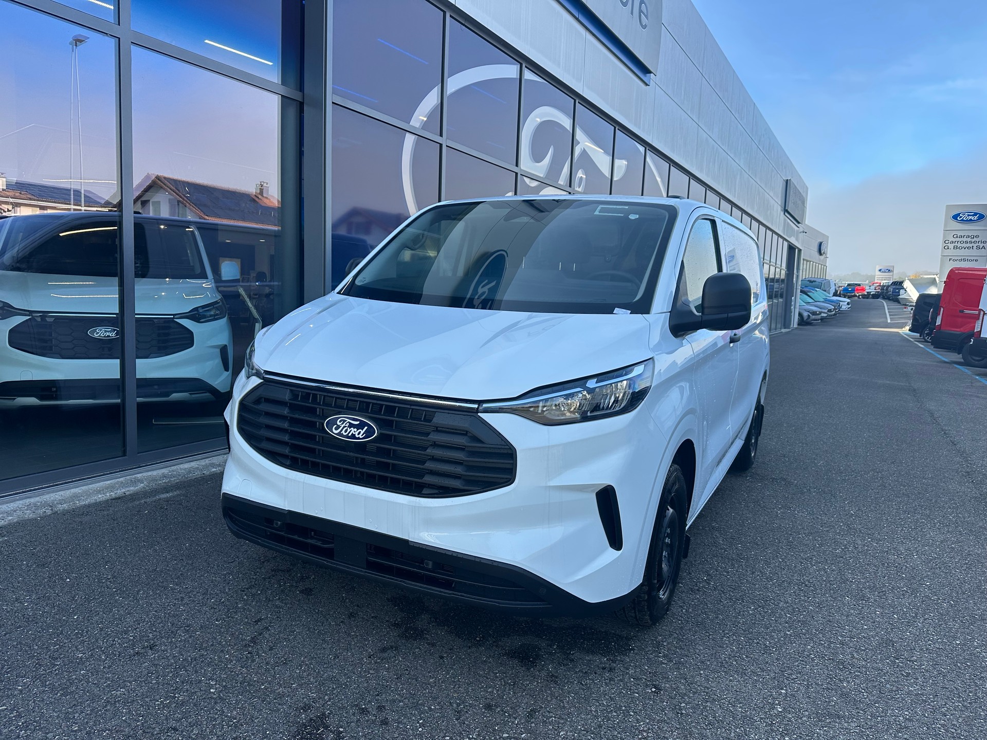 FORD Transit Custom Van 280 L1 2.0 EcoBl Trend/136CV/Aut.-image-0