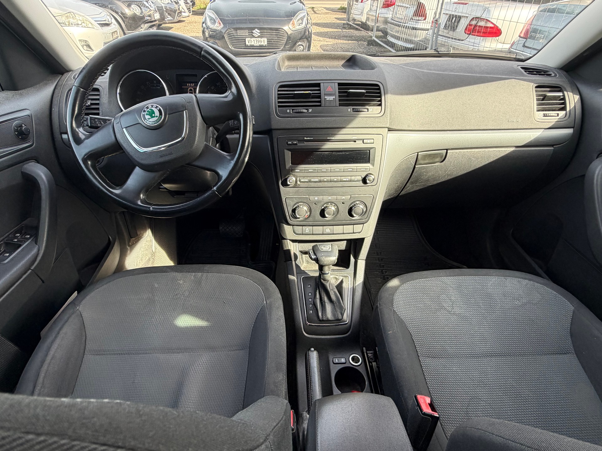 SKODA Yeti 2.0 TDI Experience 4x4 DSG-image-4