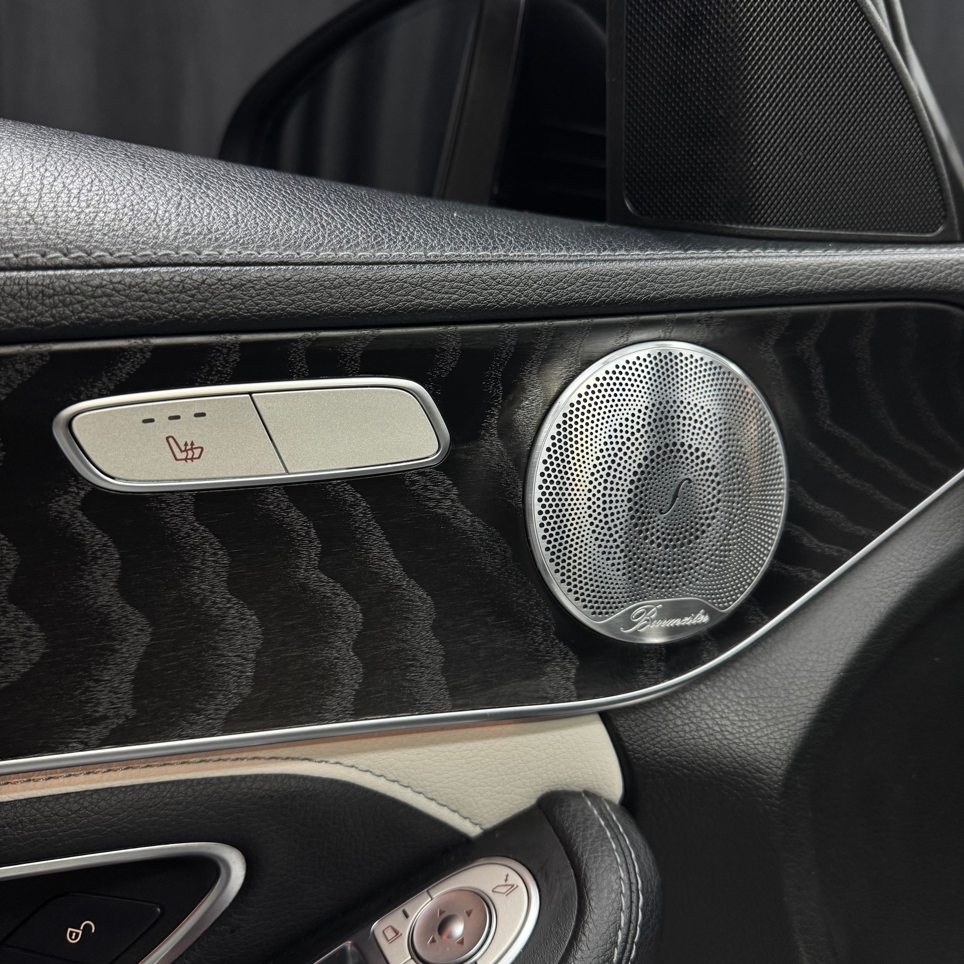 MERCEDES-BENZ C 63 S AMG Speedshift-image-23