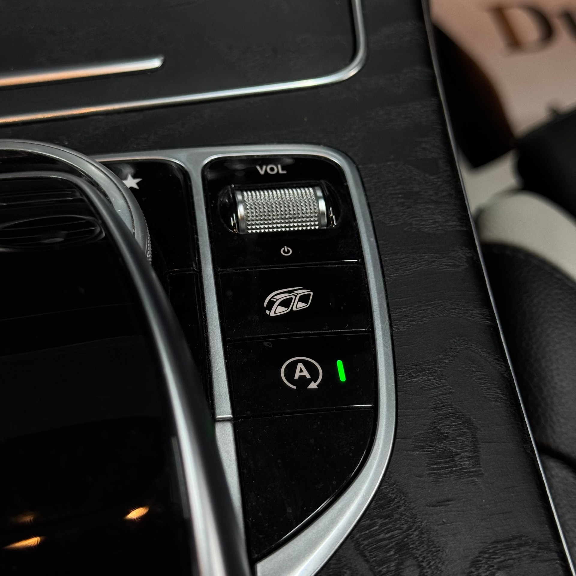 MERCEDES-BENZ C 63 S AMG Speedshift-image-21