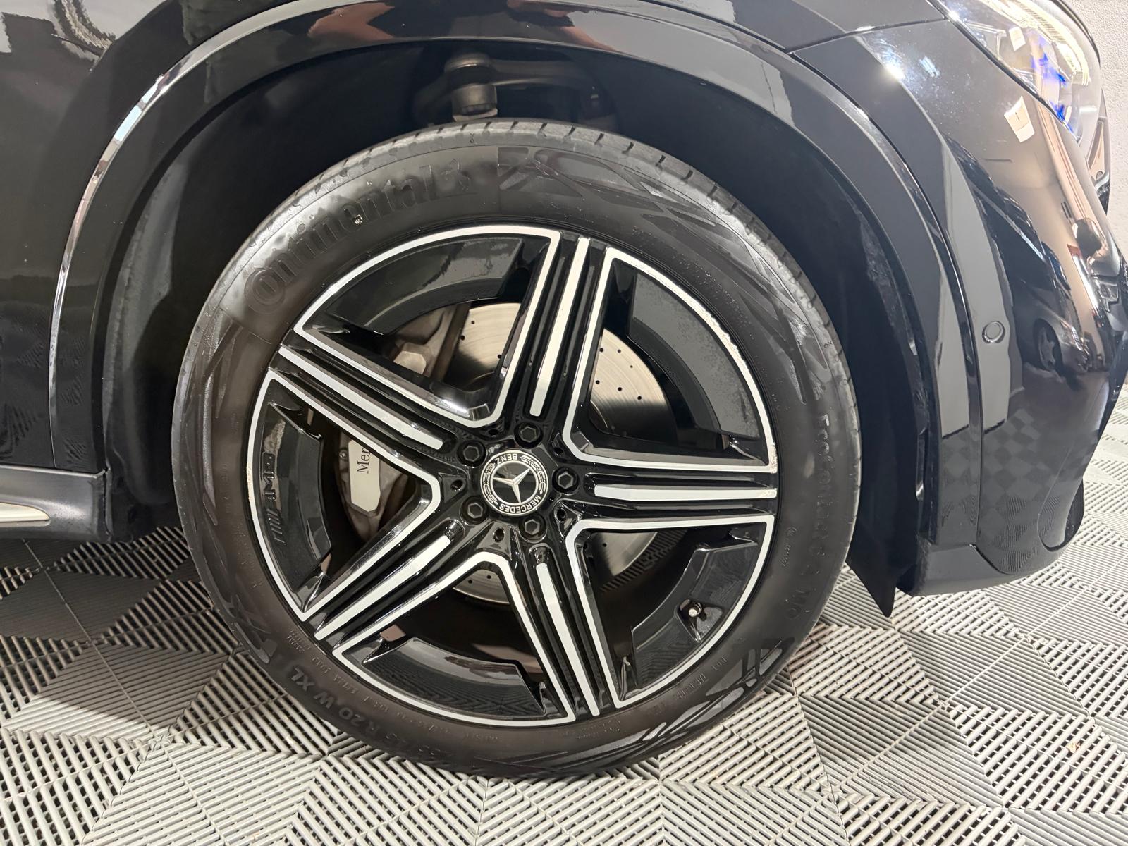 MERCEDES-BENZ GLC 300 4Matic AMG Line 9G-Tronic-image-31
