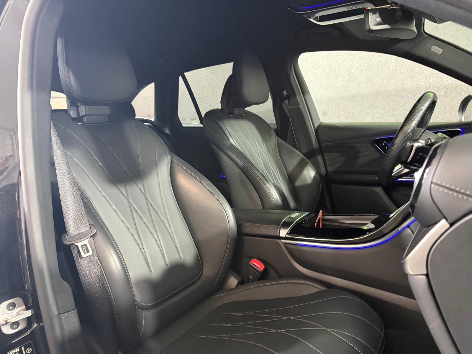 MERCEDES-BENZ GLC 300 4Matic AMG Line 9G-Tronic-image-8