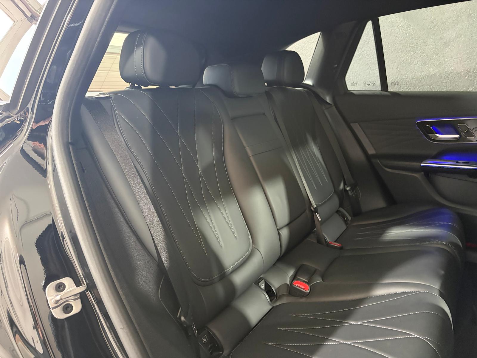 MERCEDES-BENZ GLC 300 4Matic AMG Line 9G-Tronic-image-10