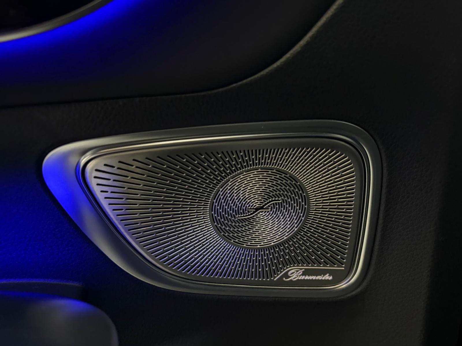 MERCEDES-BENZ GLC 300 4Matic AMG Line 9G-Tronic-image-18