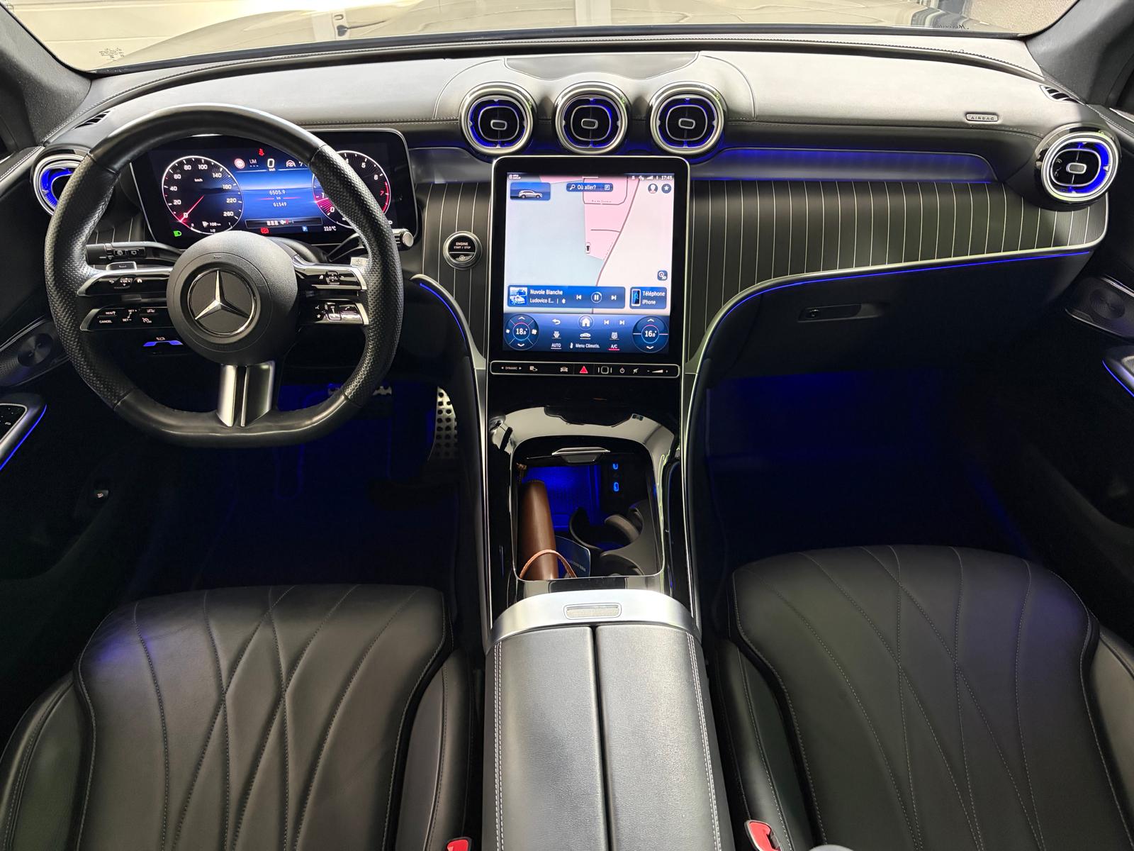 MERCEDES-BENZ GLC 300 4Matic AMG Line 9G-Tronic-image-11