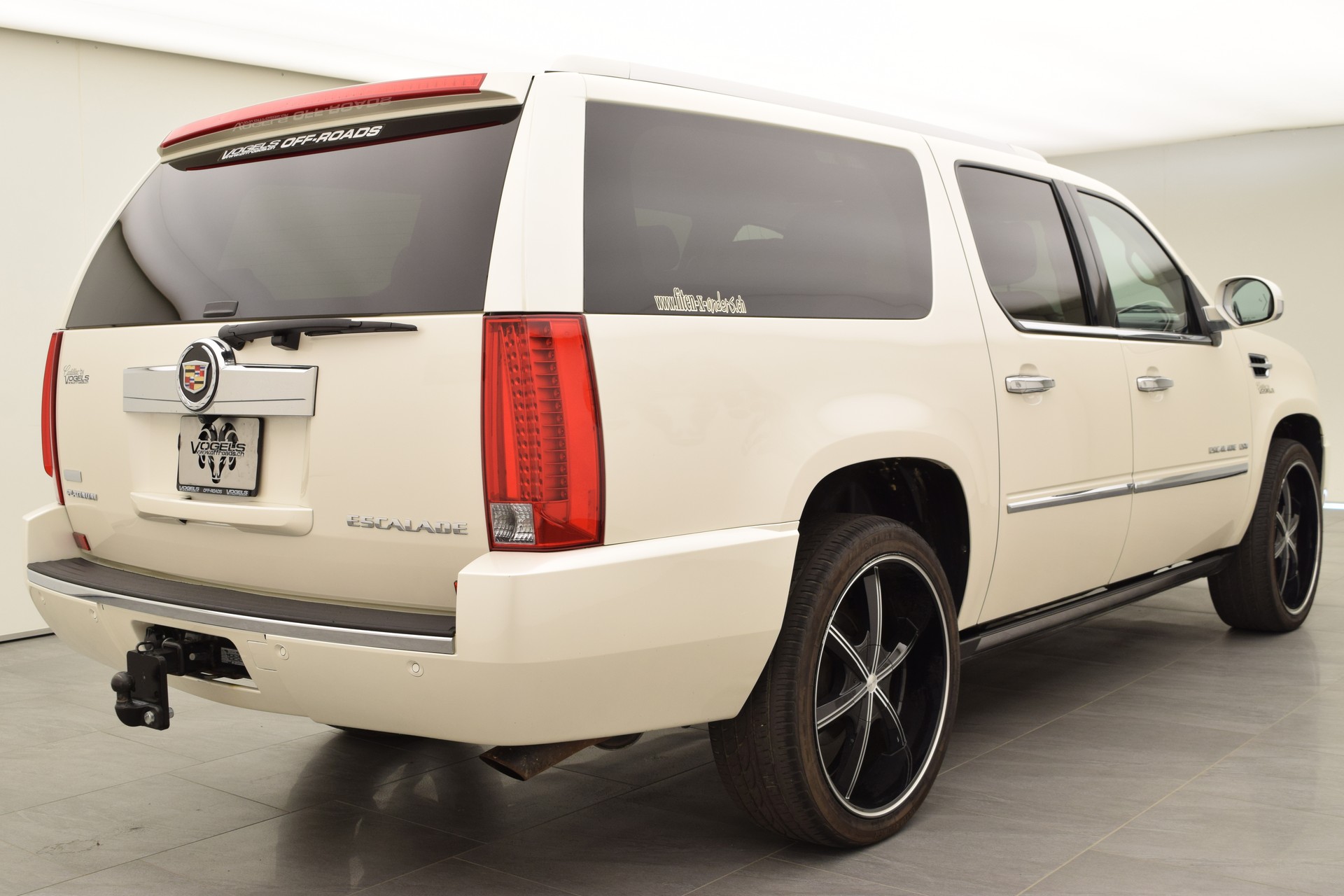CADILLAC Escalade 6.2 ESV Platinum Edition-image-4