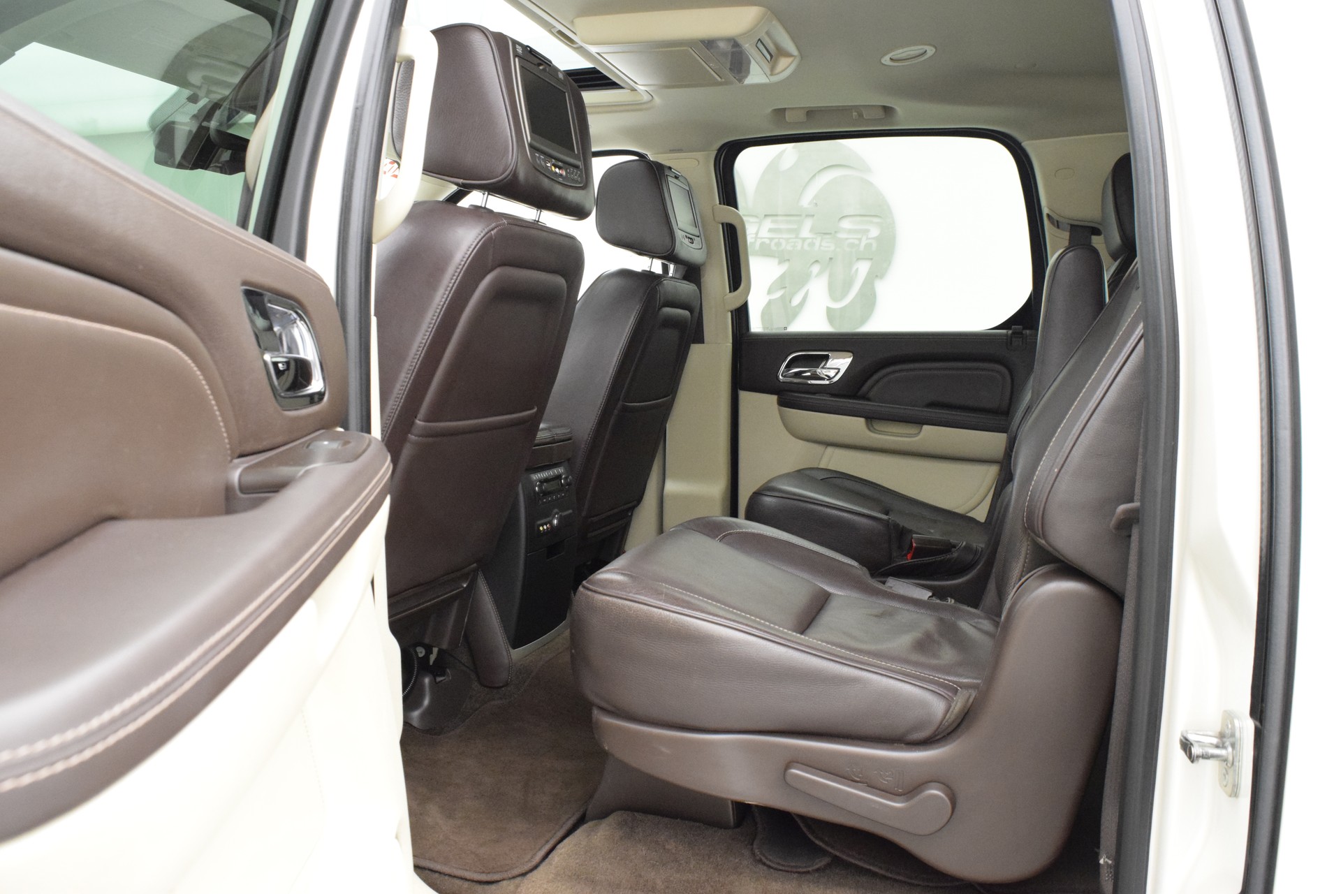 CADILLAC Escalade 6.2 ESV Platinum Edition-image-14