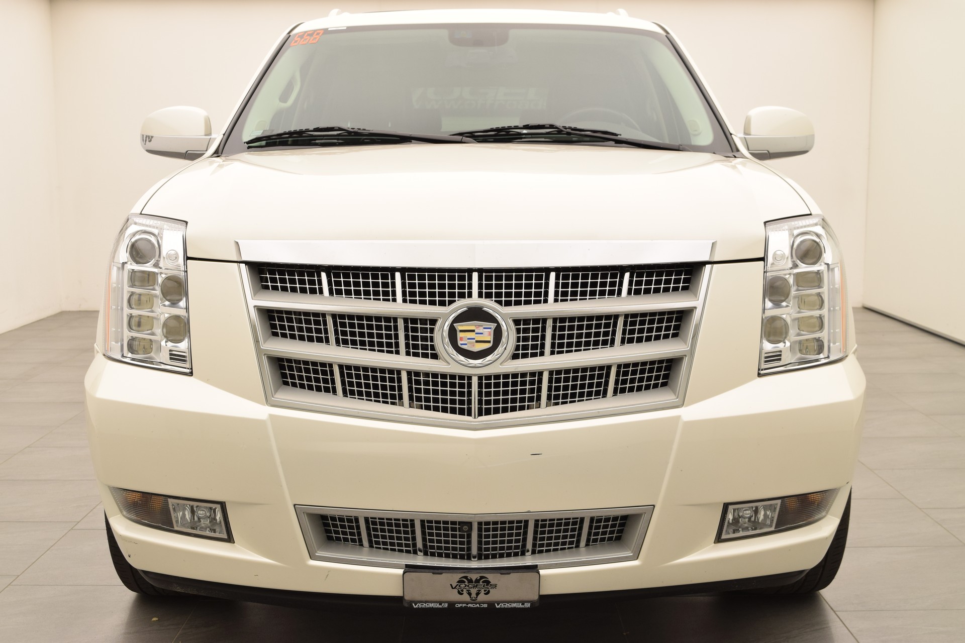 CADILLAC Escalade 6.2 ESV Platinum Edition-image-2