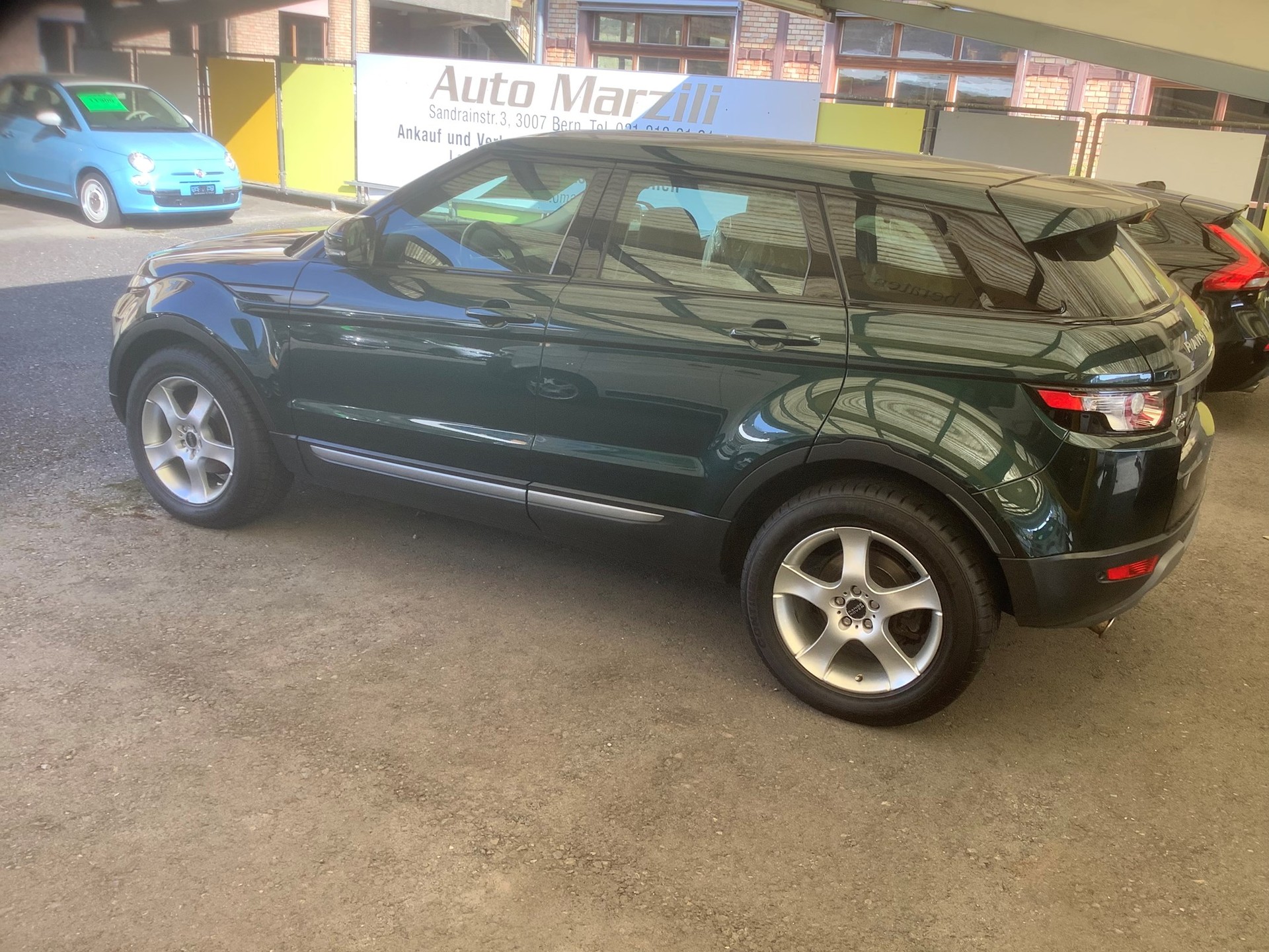 LAND ROVER Range Rover Evoque 2.2 TD4 Prestige-image-1
