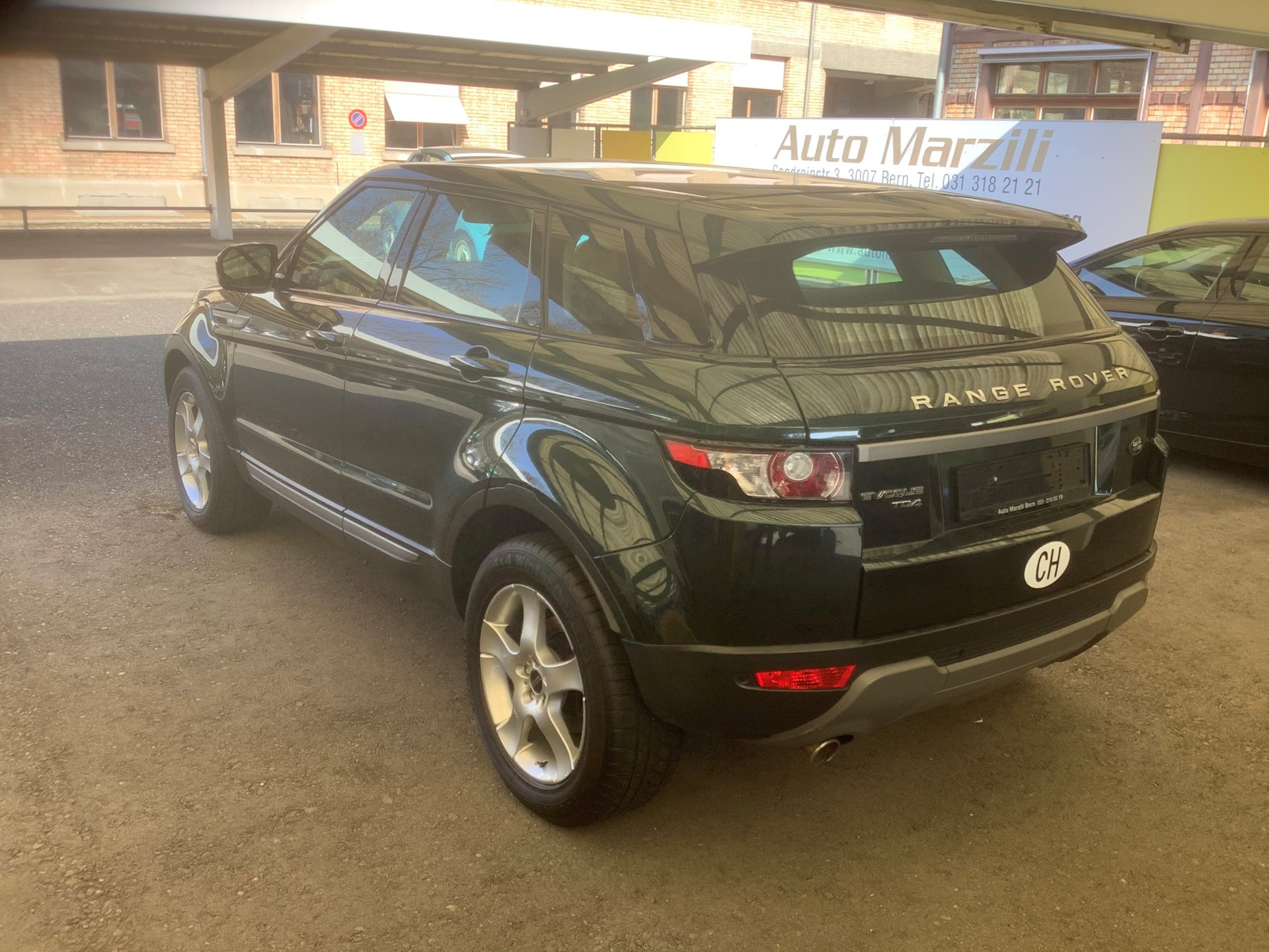 LAND ROVER Range Rover Evoque 2.2 TD4 Prestige-image-2