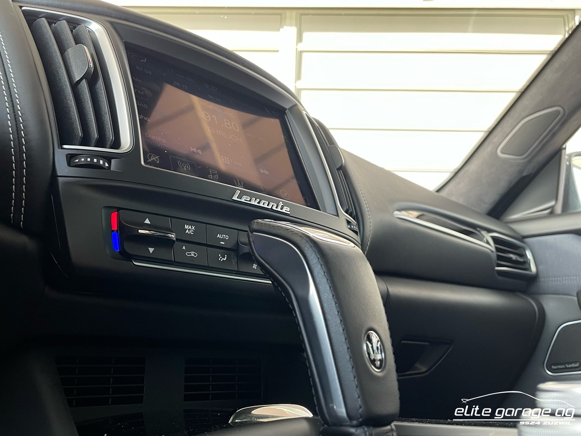 MASERATI Levante 3.0 V6 GranLusso Automatica-image-12