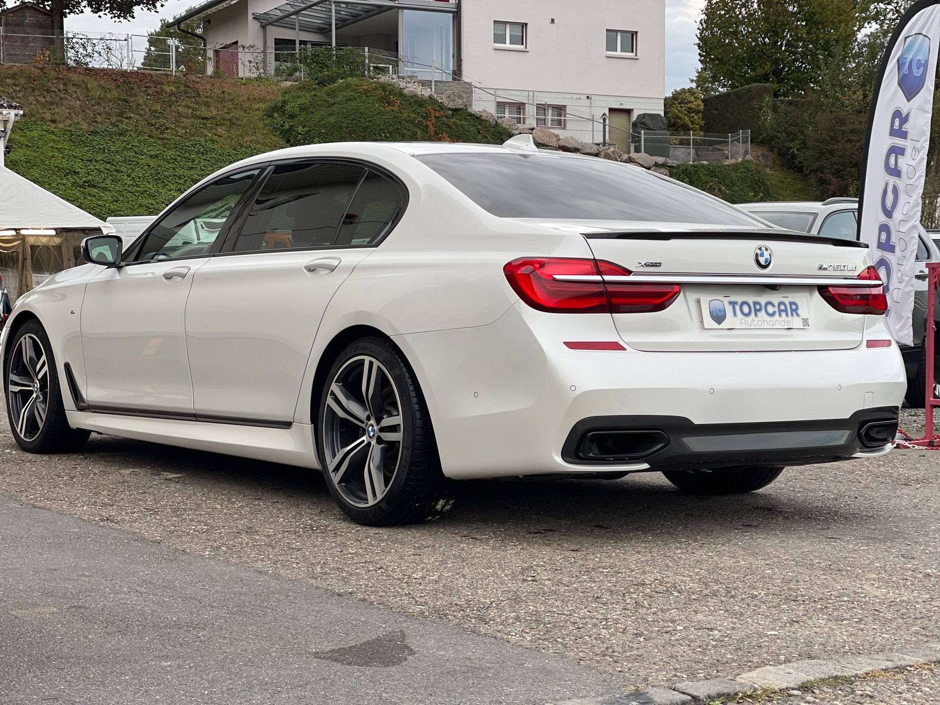 BMW 750Ld xDrive Steptronic-image-8