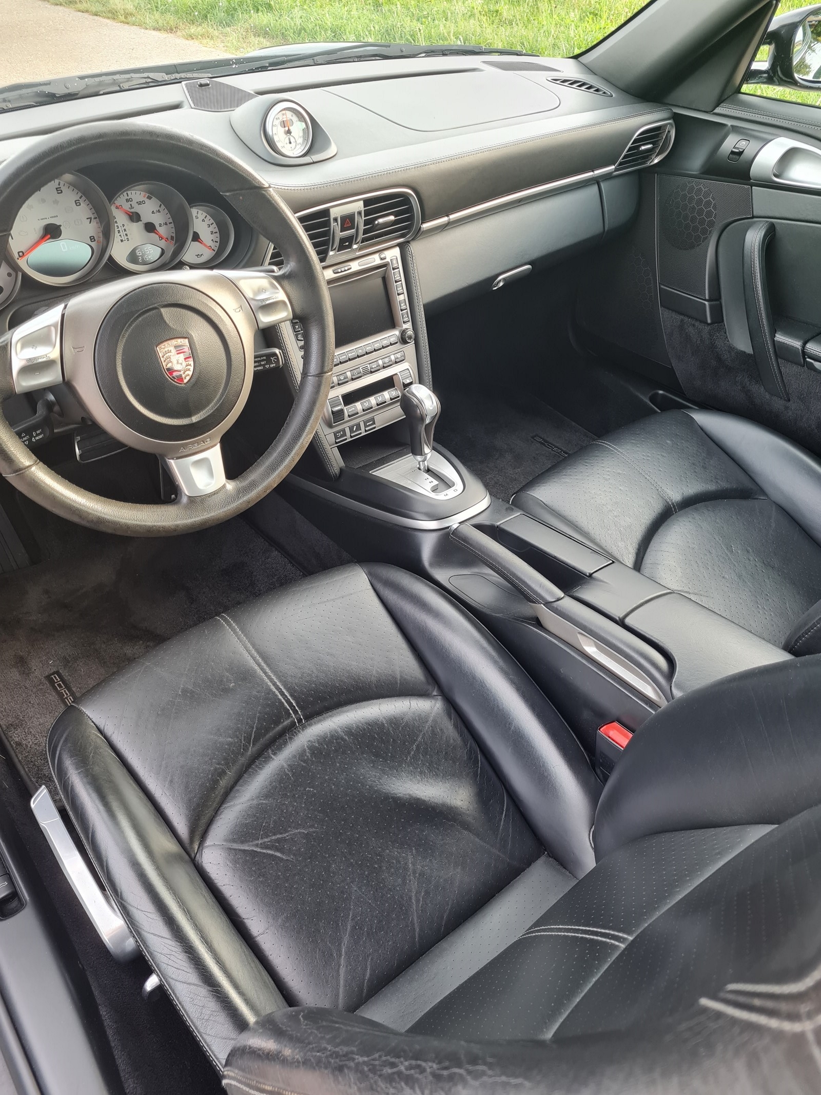 PORSCHE 911 Carrera S-image-5