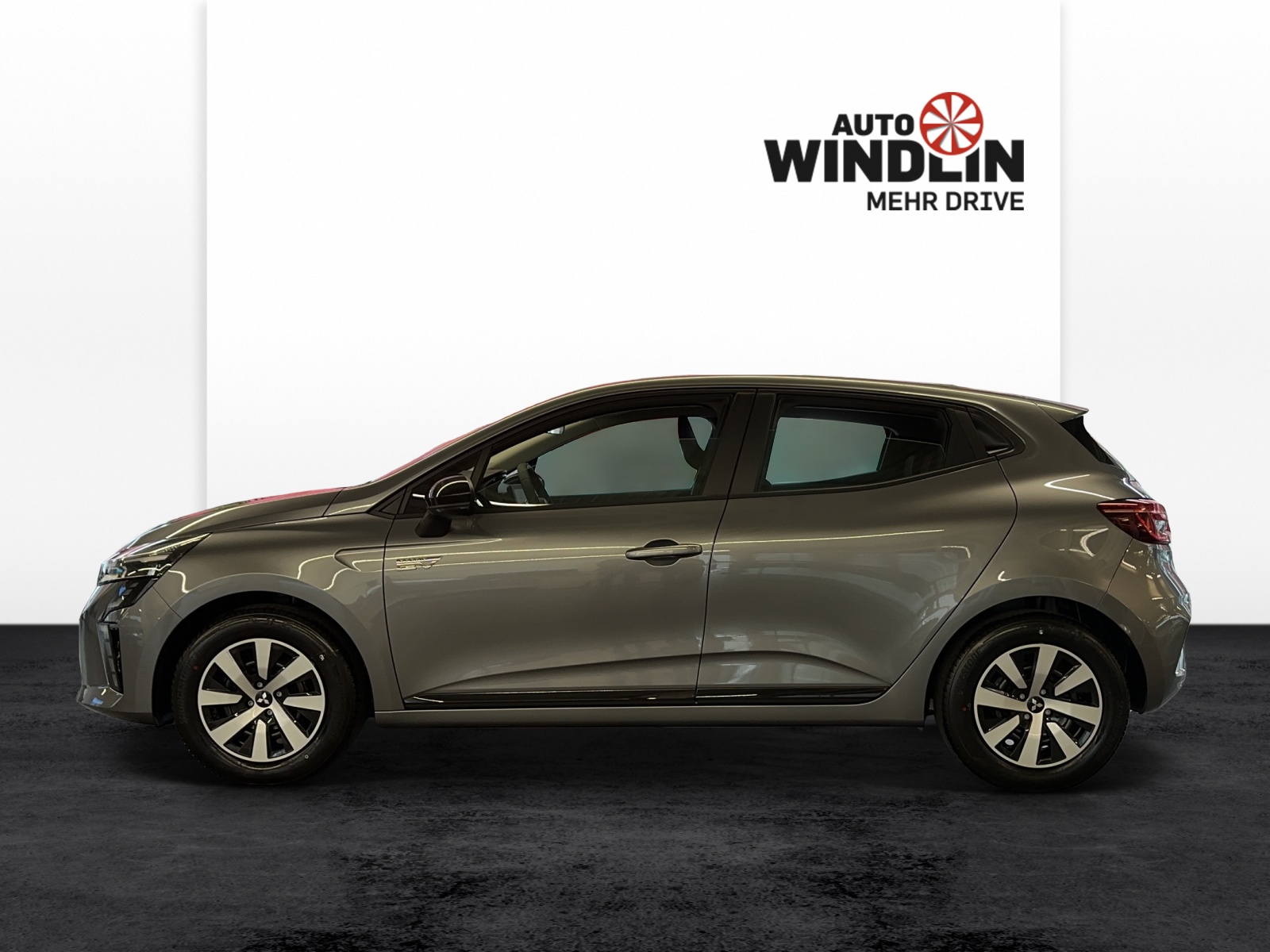 MITSUBISHI Colt 1.6 HEV Invite-image-3