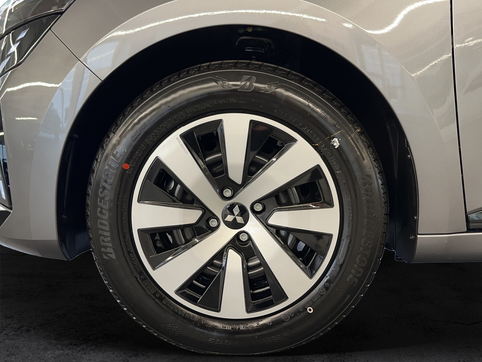 MITSUBISHI Colt 1.6 HEV Invite-image-15