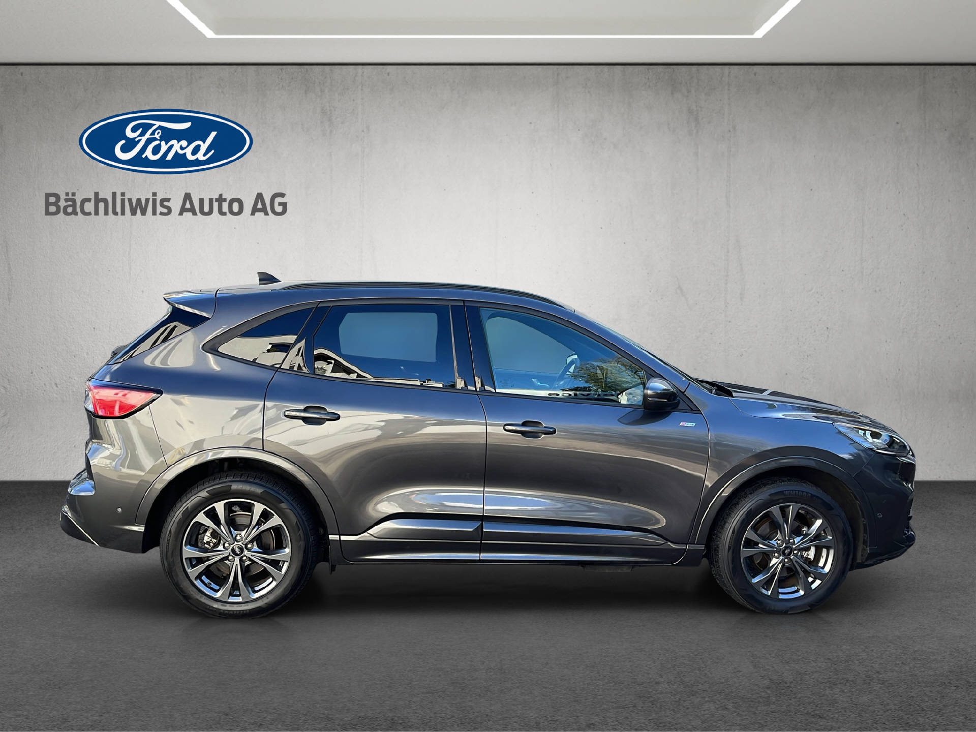 FORD Kuga 2.5 Plug-in Hybrid ST-Line X-image-31