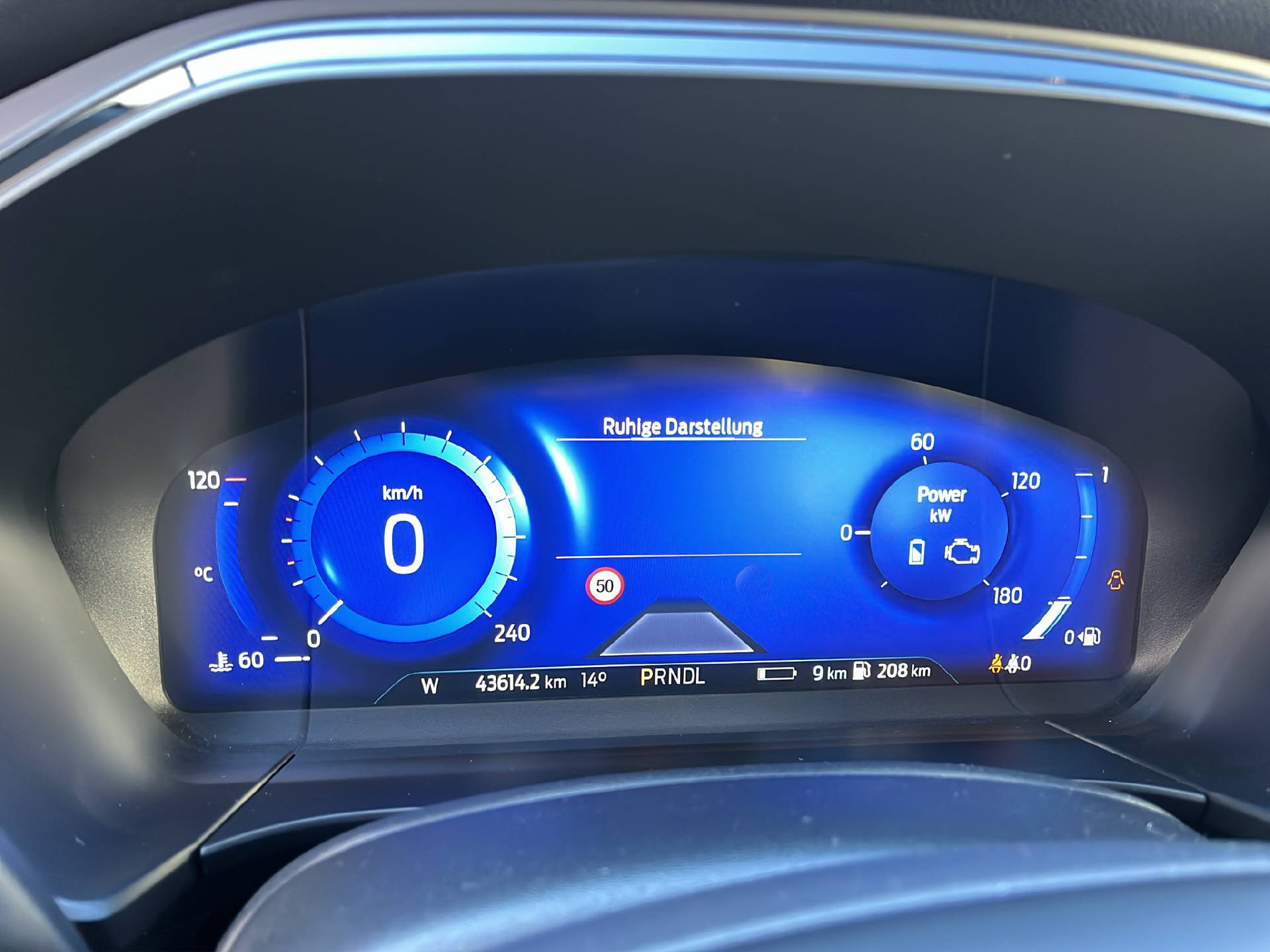 FORD Kuga 2.5 Plug-in Hybrid ST-Line X-image-11