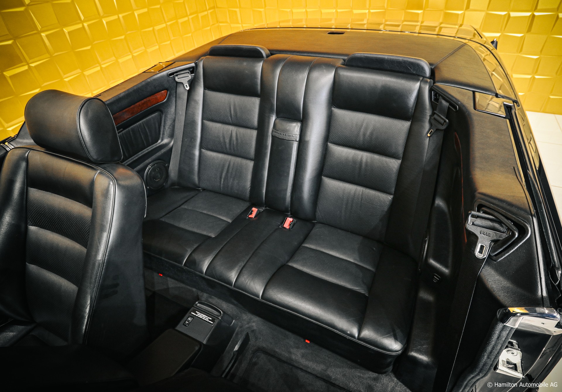 MERCEDES-BENZ 300 CE-24 3.0L V6 Cabriolet (M104.980 I6) Veteran-image-16