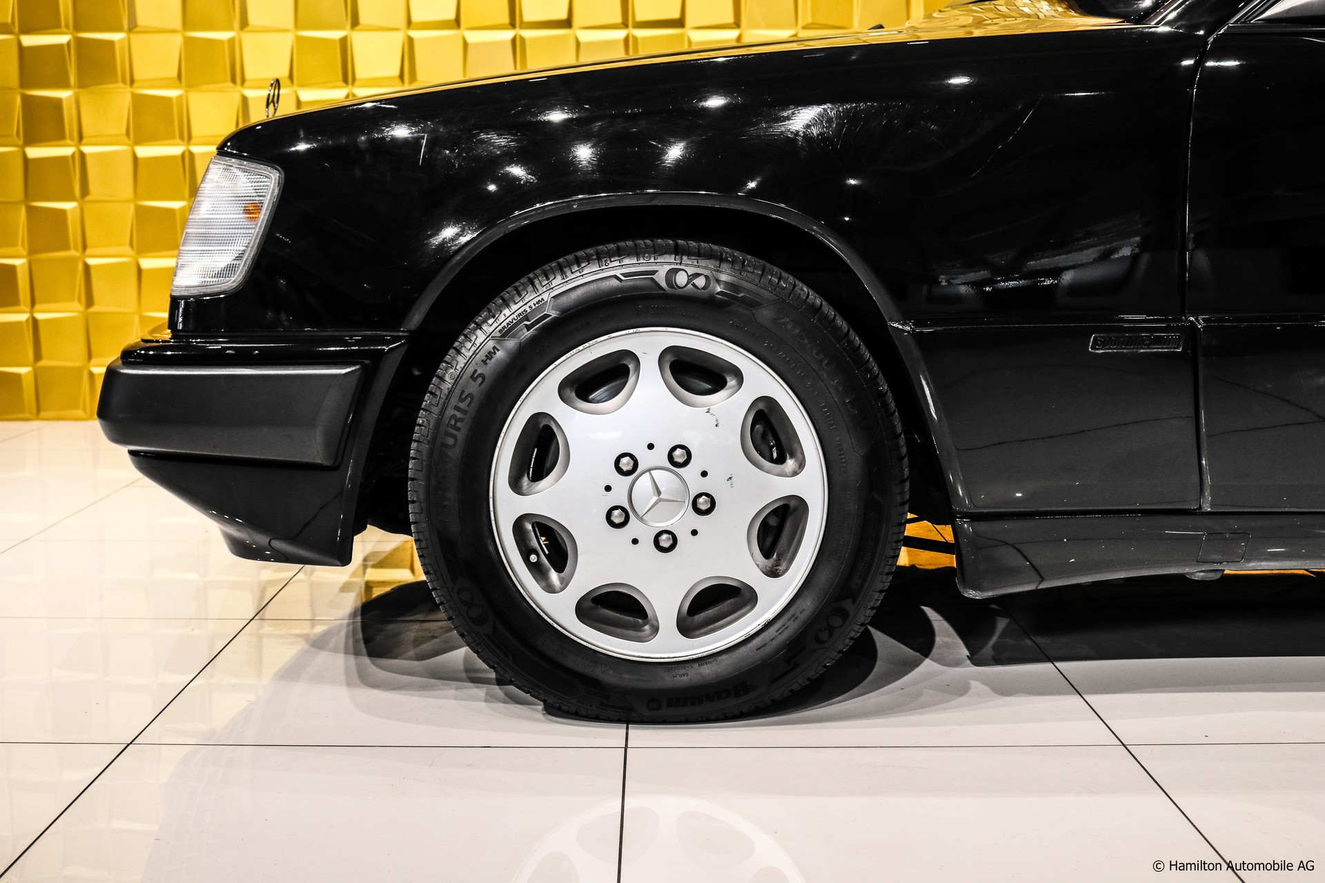 MERCEDES-BENZ 300 CE-24 3.0L V6 Cabriolet (M104.980 I6) Veteran-image-9