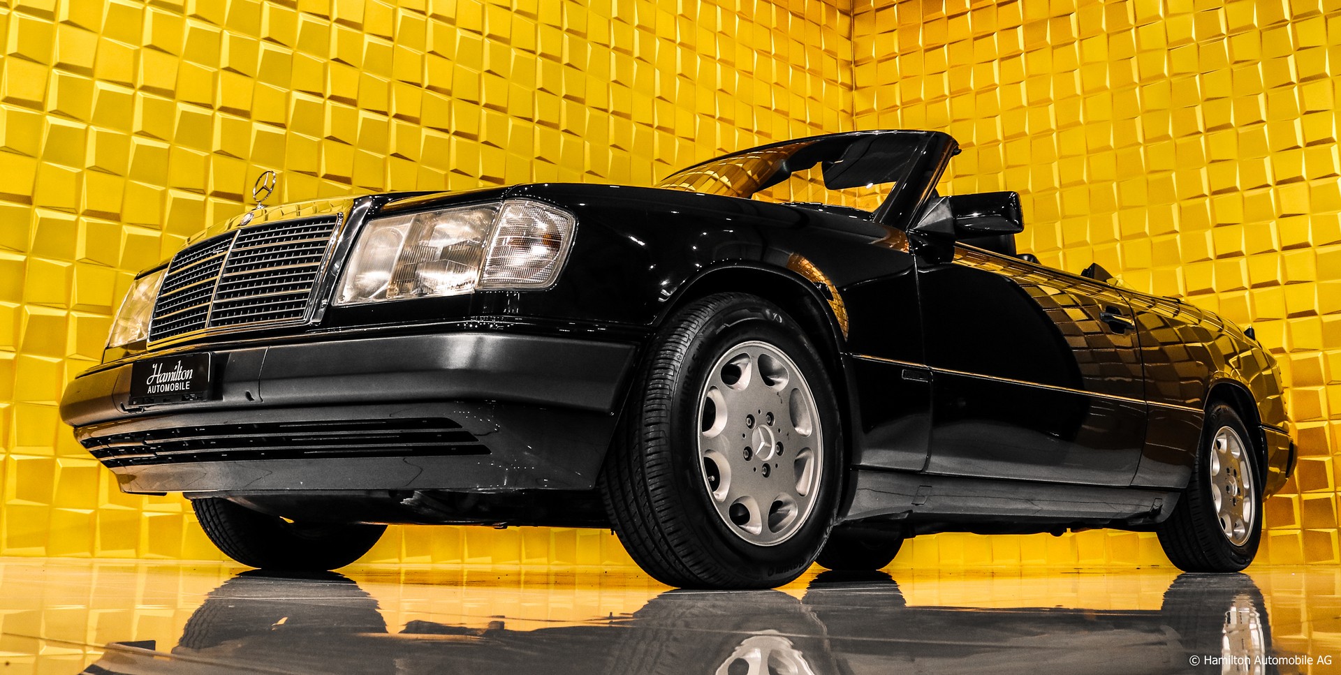 MERCEDES-BENZ 300 CE-24 3.0L V6 Cabriolet (M104.980 I6) Veteran-image-4