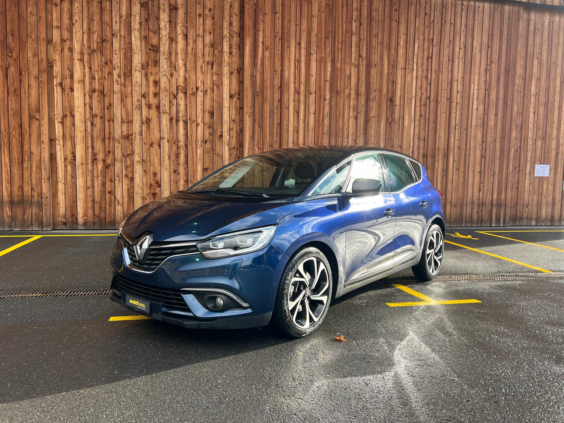RENAULT Scénic 1.3 16V Turbo Intens-image-0