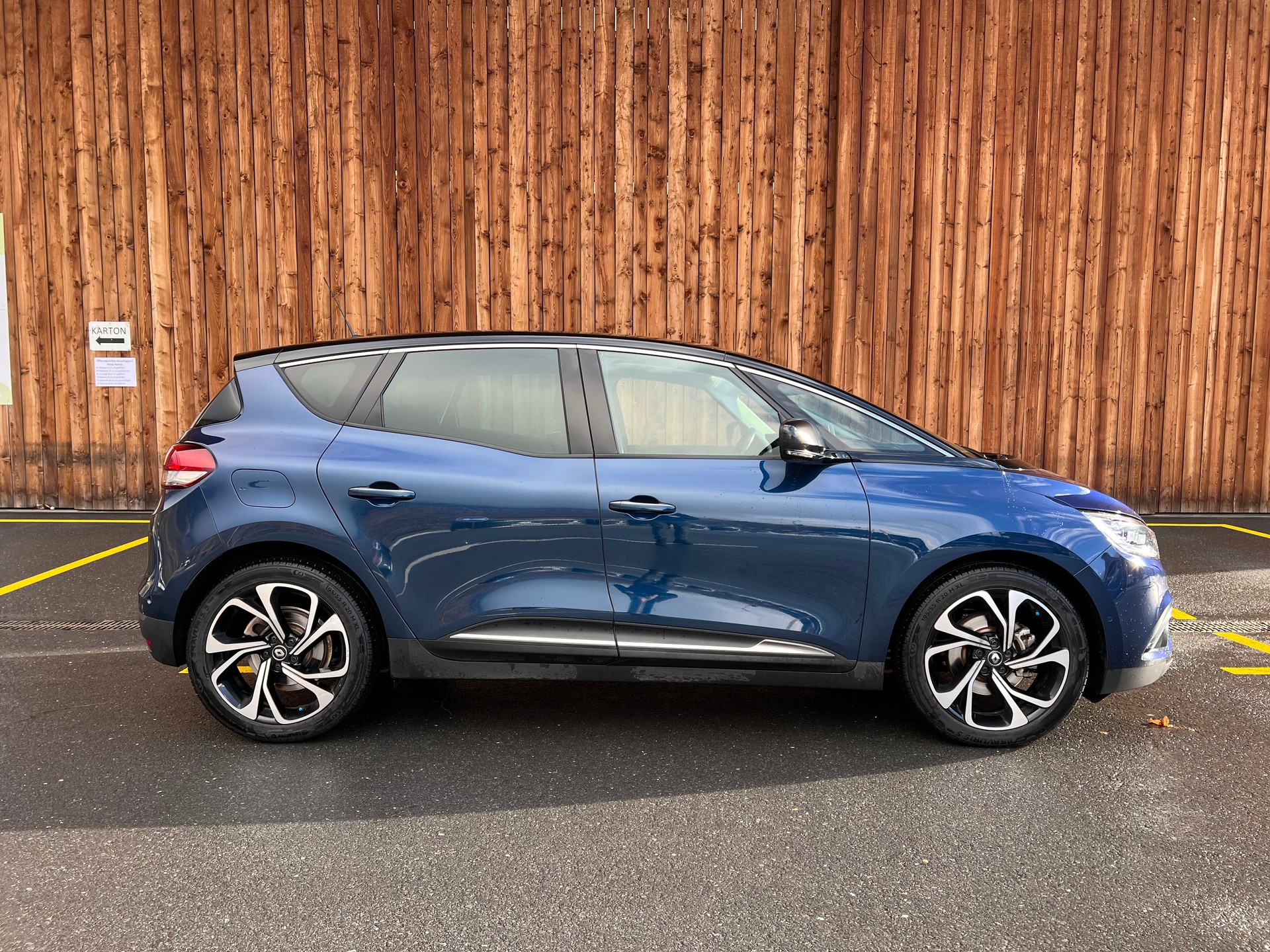 RENAULT Scénic 1.3 16V Turbo Intens-image-3