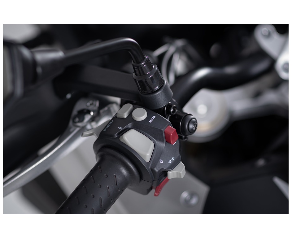 VOGE ADVENTURE 625DSX "BLACK-KNIGHT EDITION"-image-11