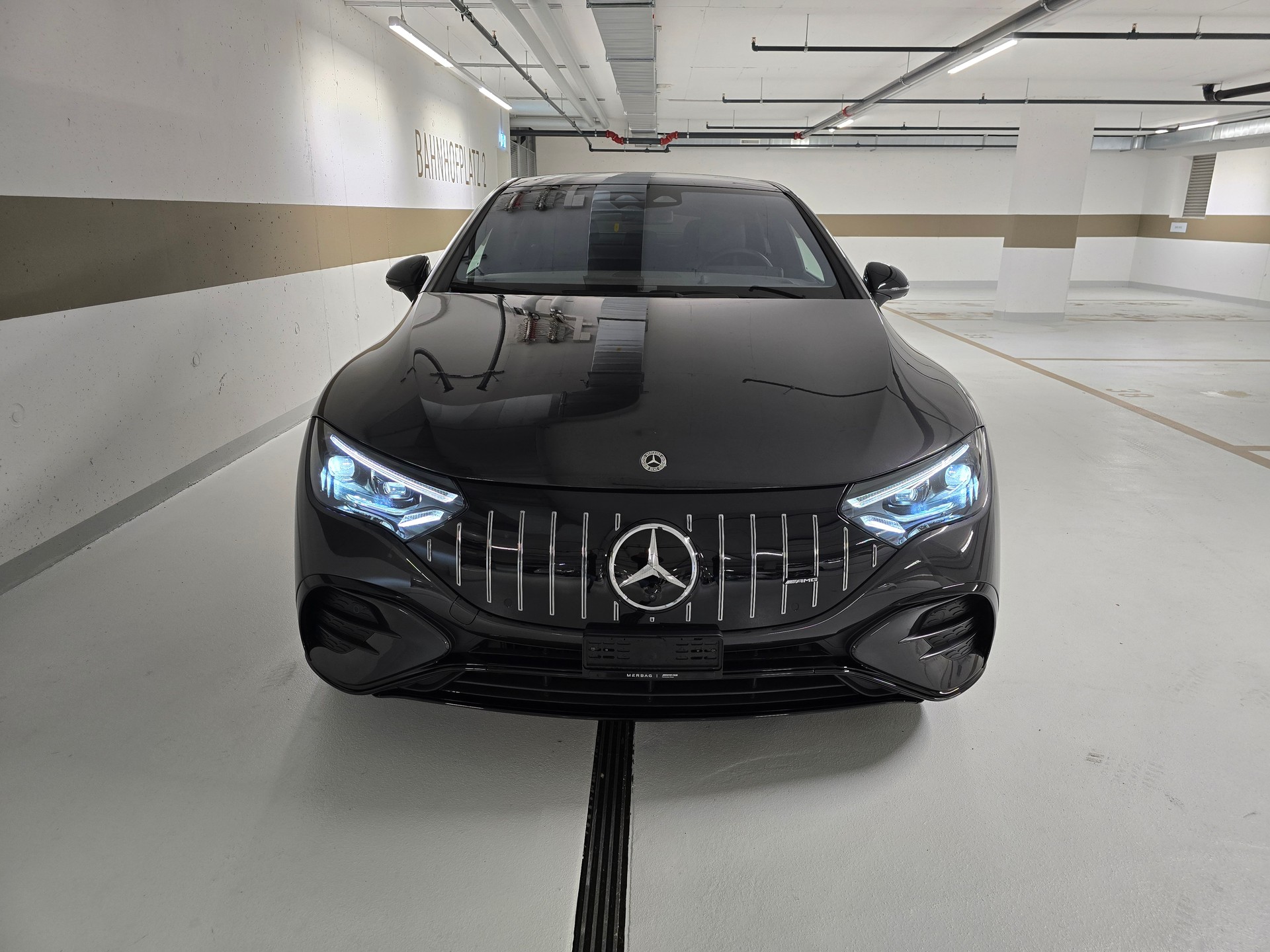 MERCEDES-BENZ EQE 43 AMG 4 Matic-image-4