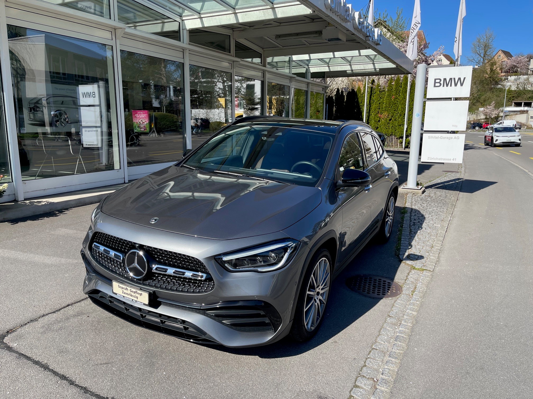 Car photo