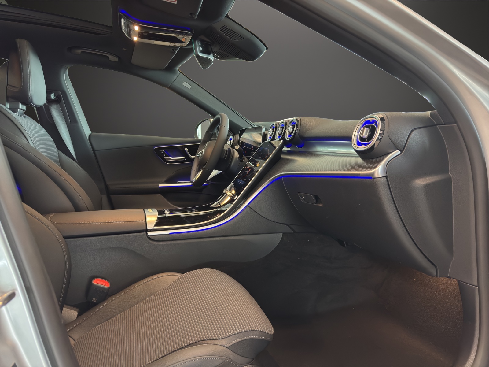 MERCEDES-BENZ C 220 d T 4 M Swiss Star-image-10