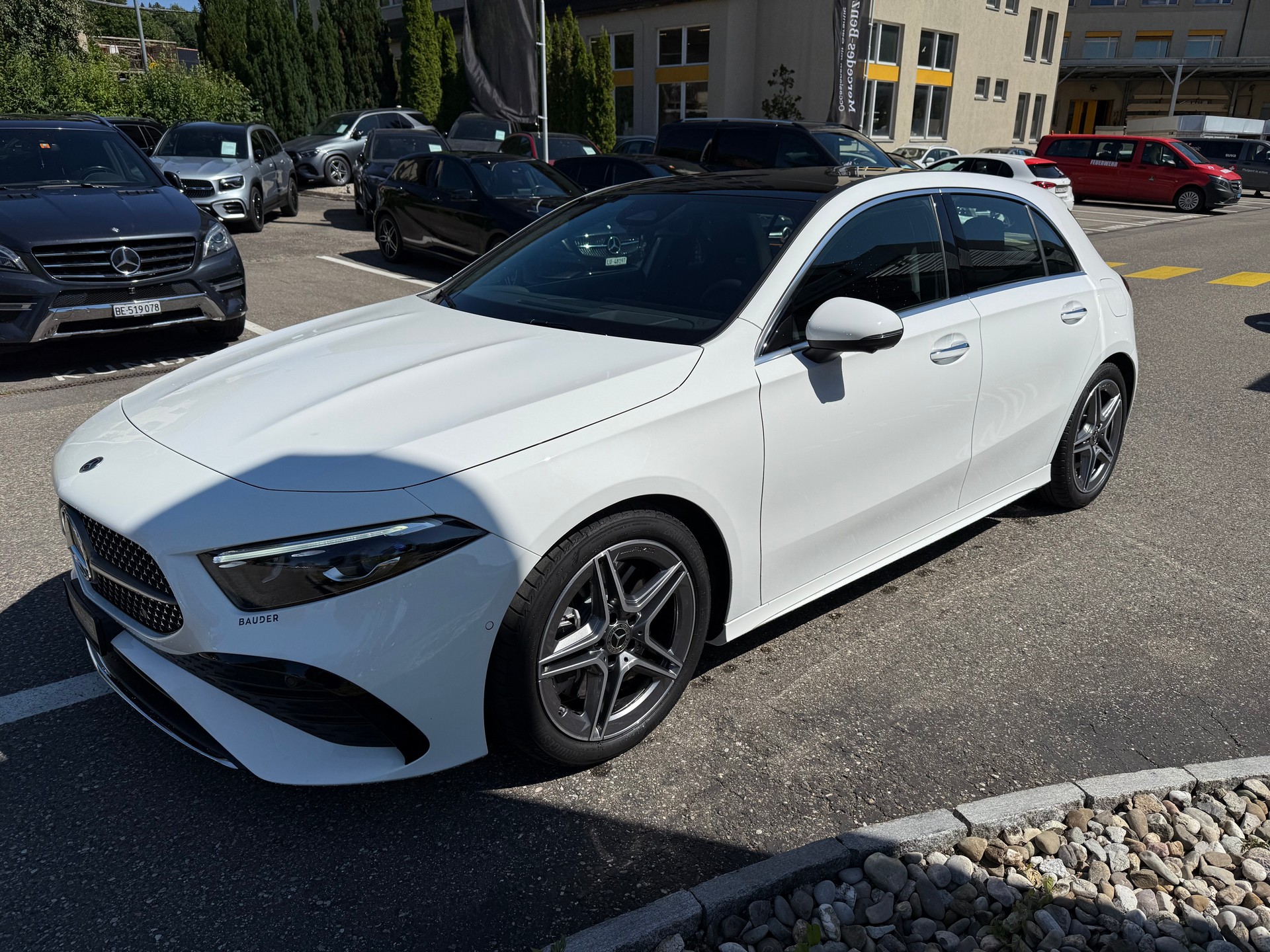 MERCEDES-BENZ A 250 4Matic 8G-DCT-showroom-element-2